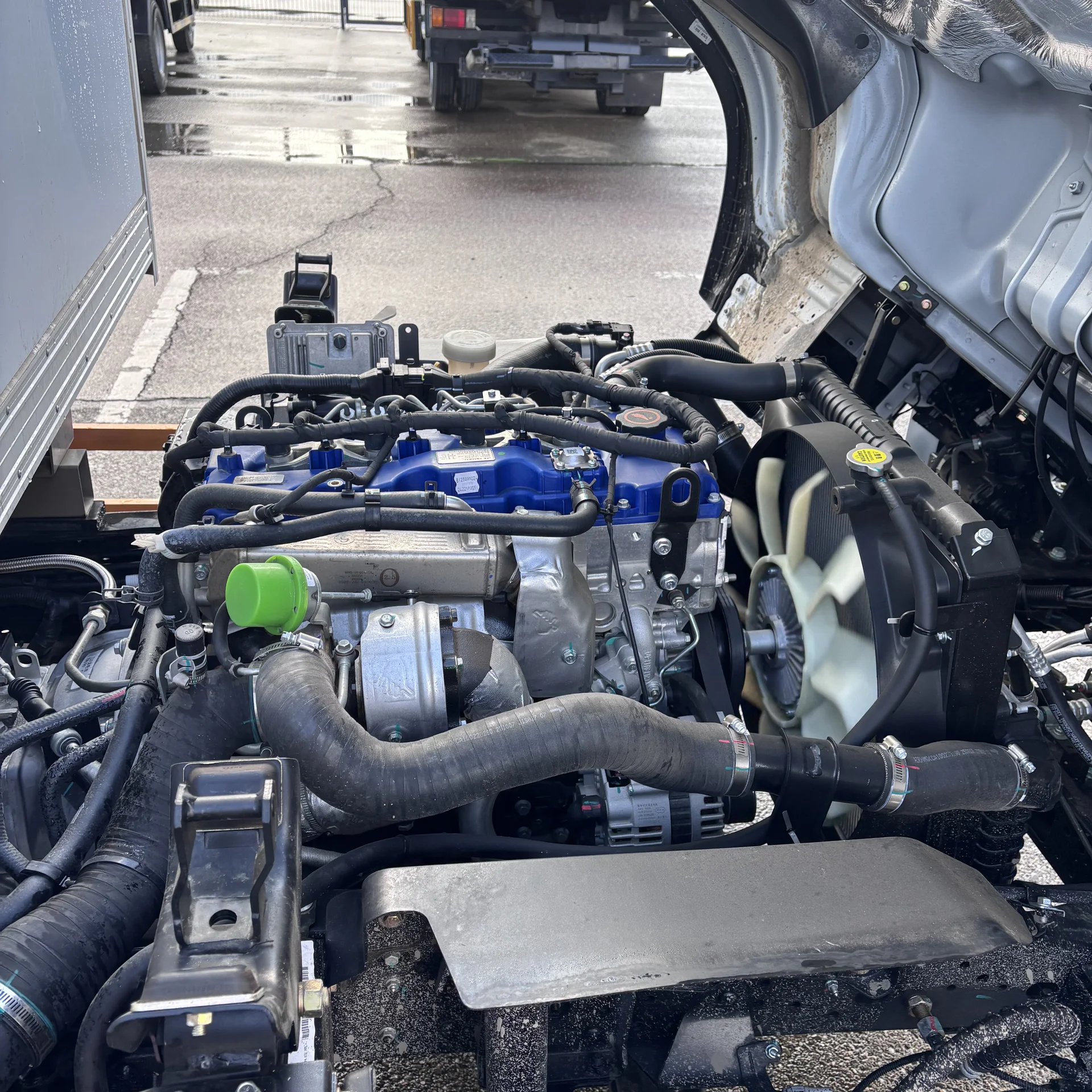 Isuzu EIF - миниатюра 3