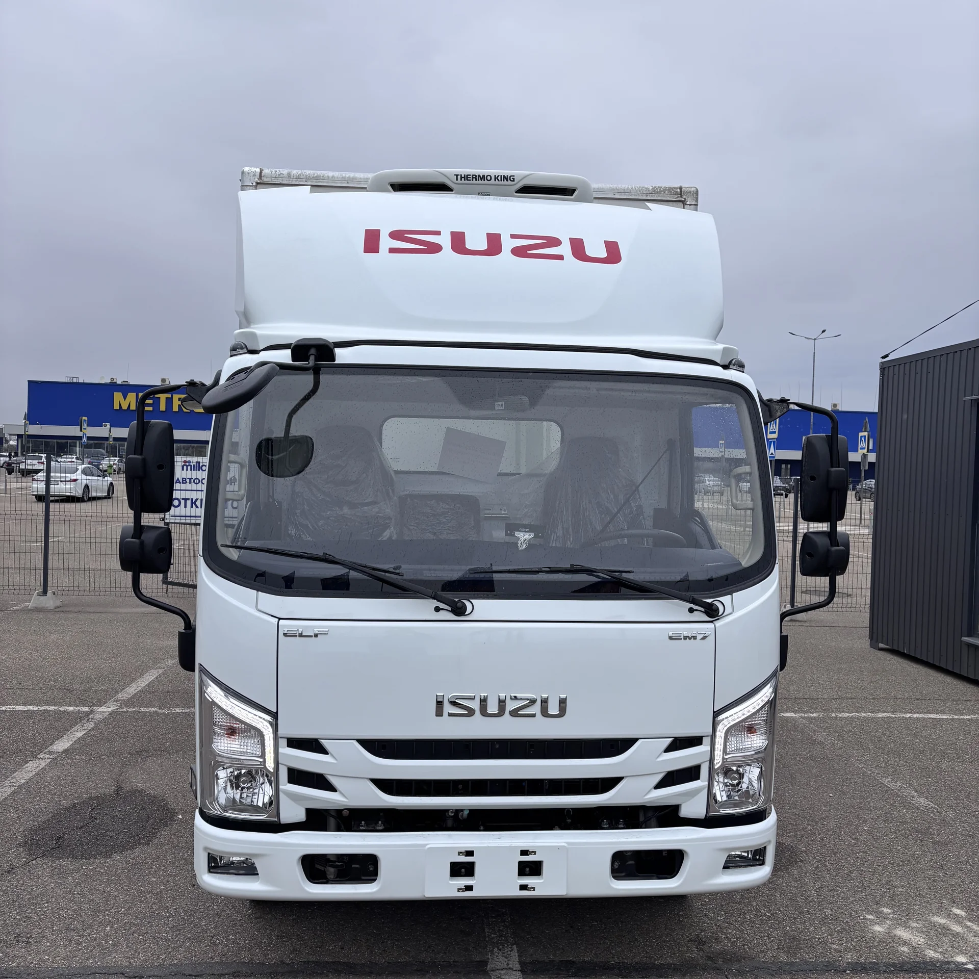 Isuzu Elf - миниатюра 14