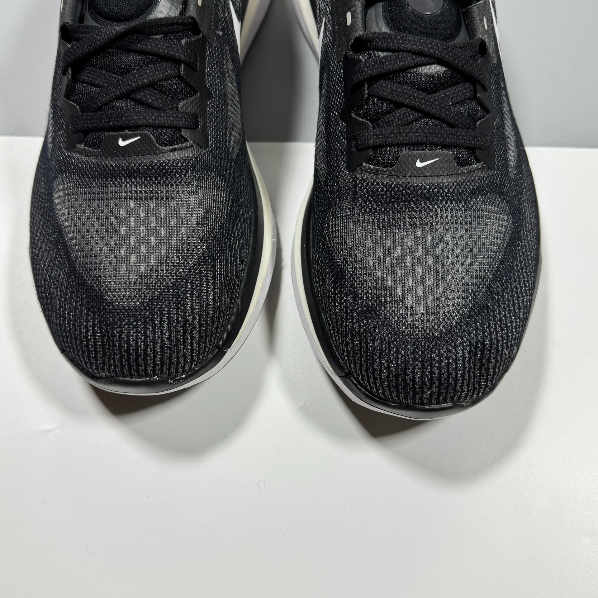 Кроссовки Nike Zoom Vomero 17 оригинал - миниатюра 4