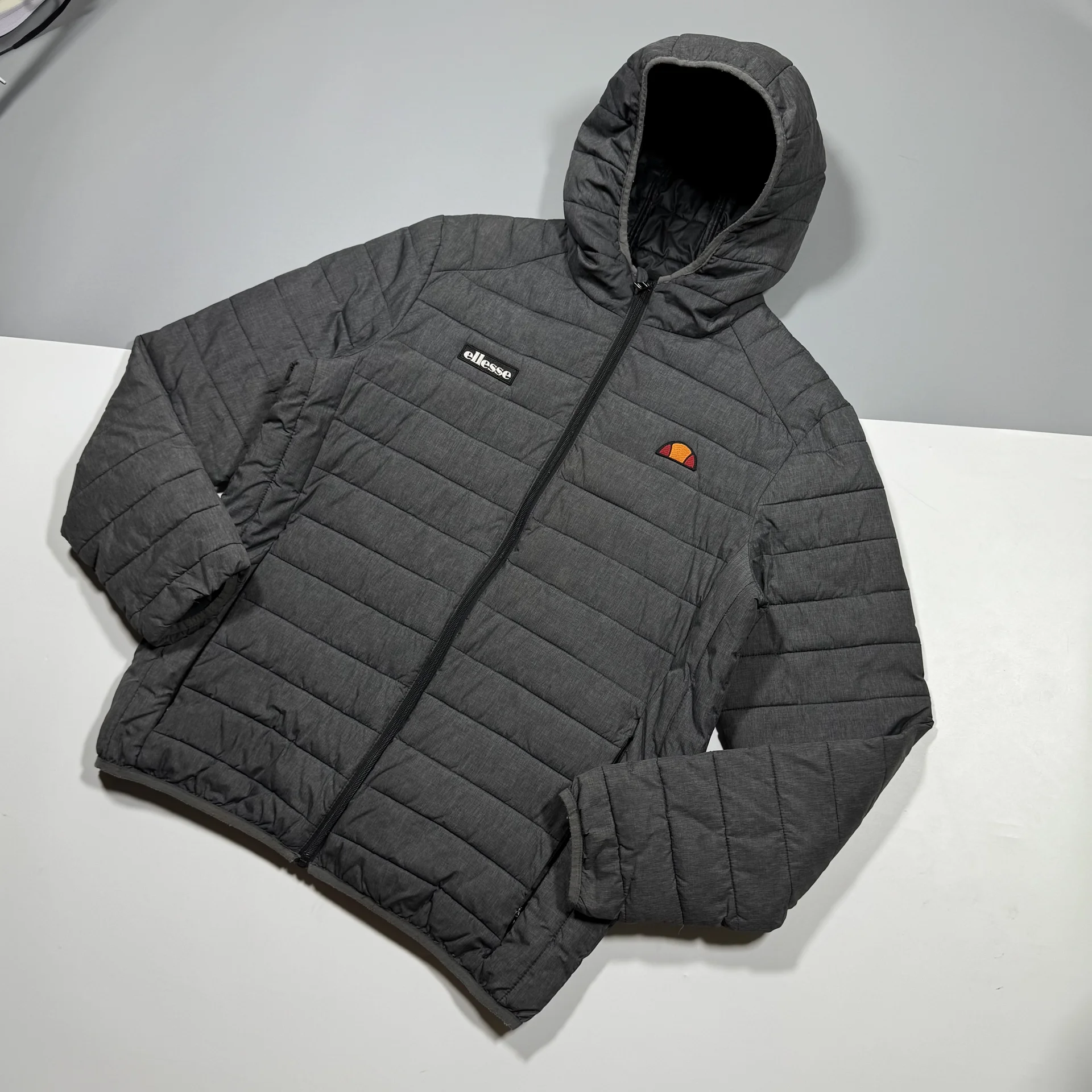 Пуховик Ellesse L оригинал - миниатюра 2