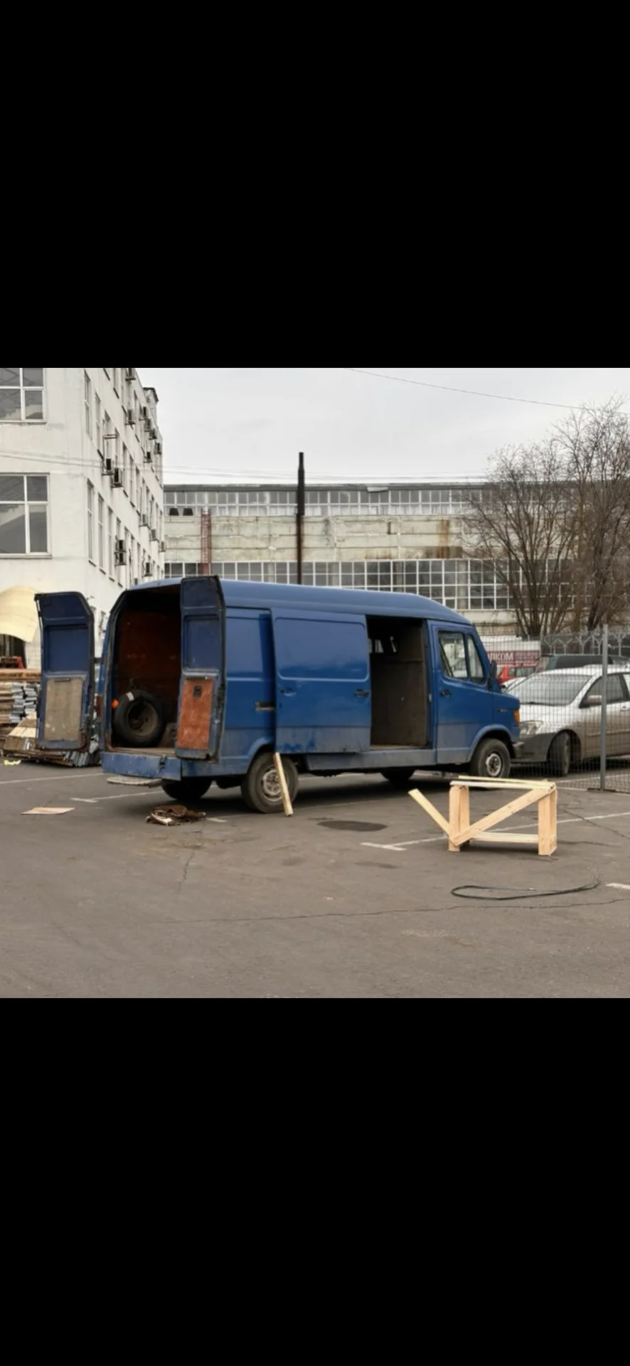 Mercedes t1 - миниатюра 4