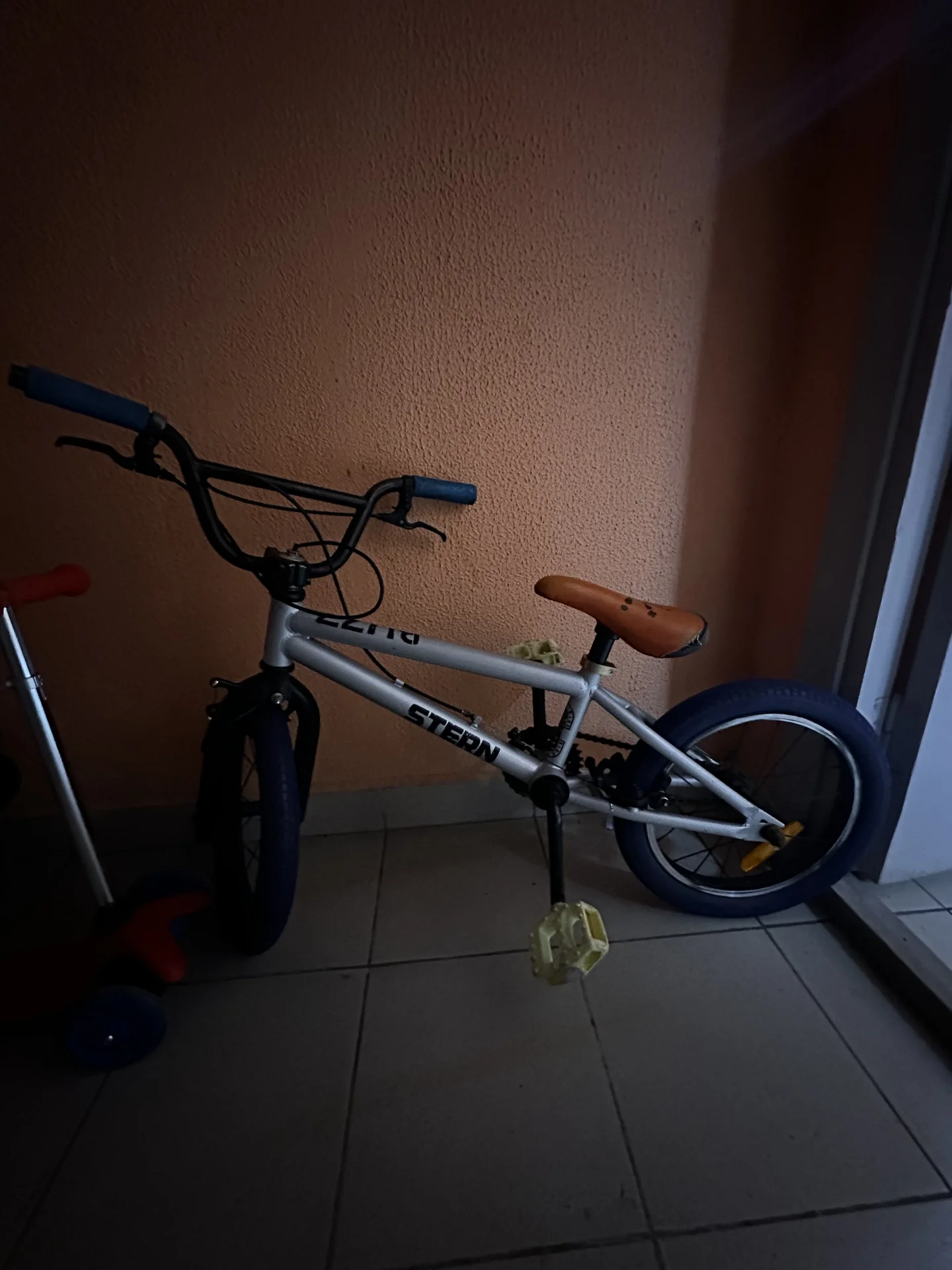 BMX детский 16 дюймов колеса - миниатюра 2