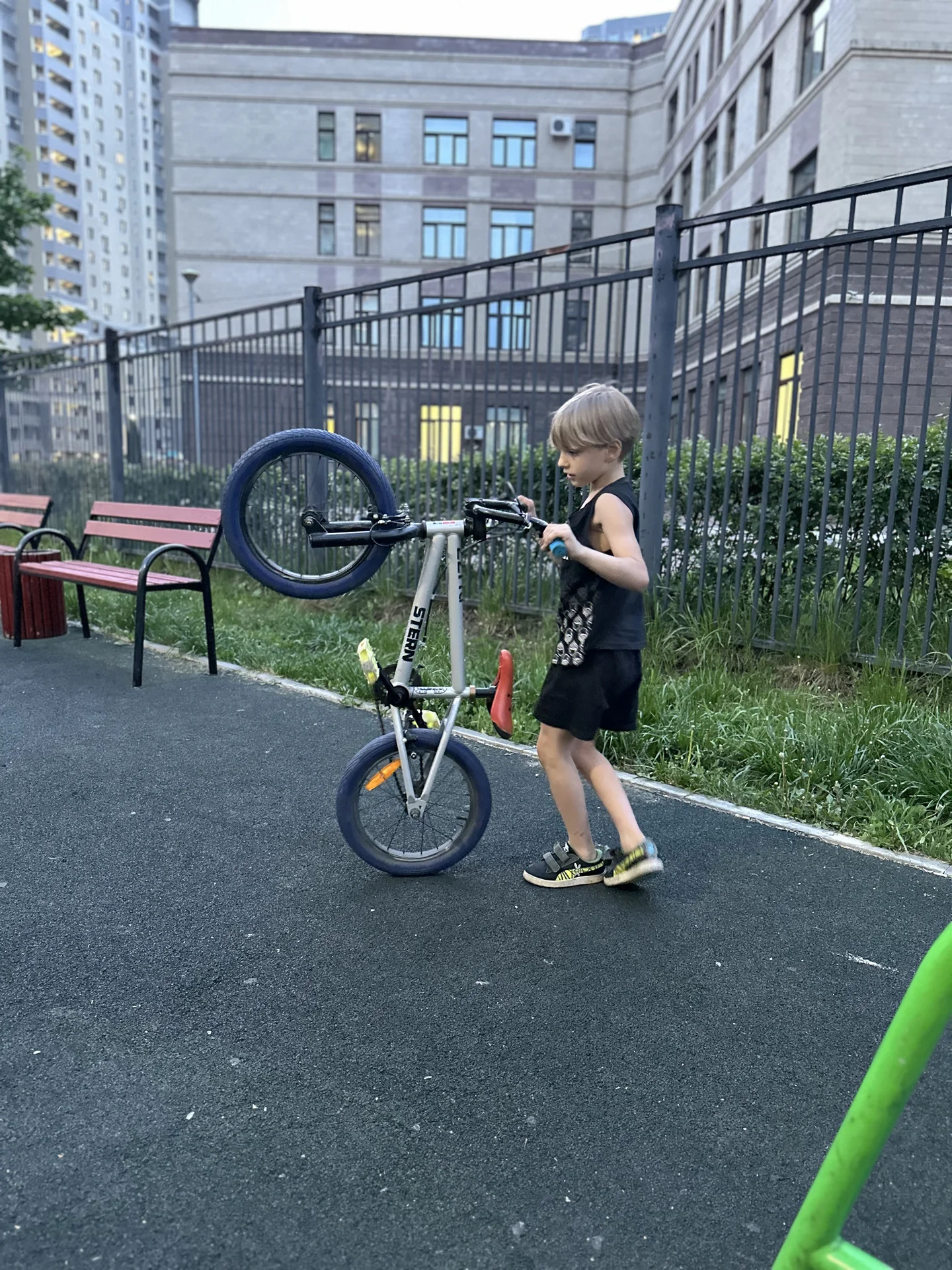 BMX детский 16 дюймов колеса - миниатюра 4
