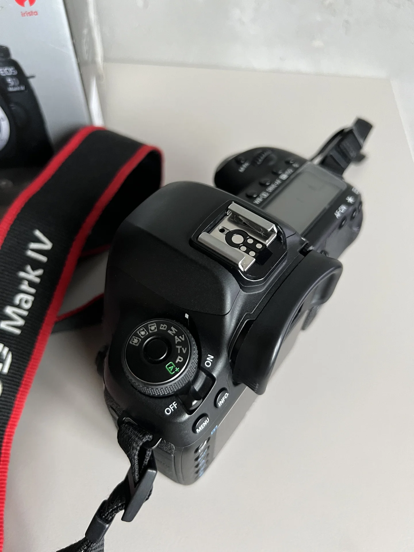 Canon 5D Mark IV body - миниатюра 2
