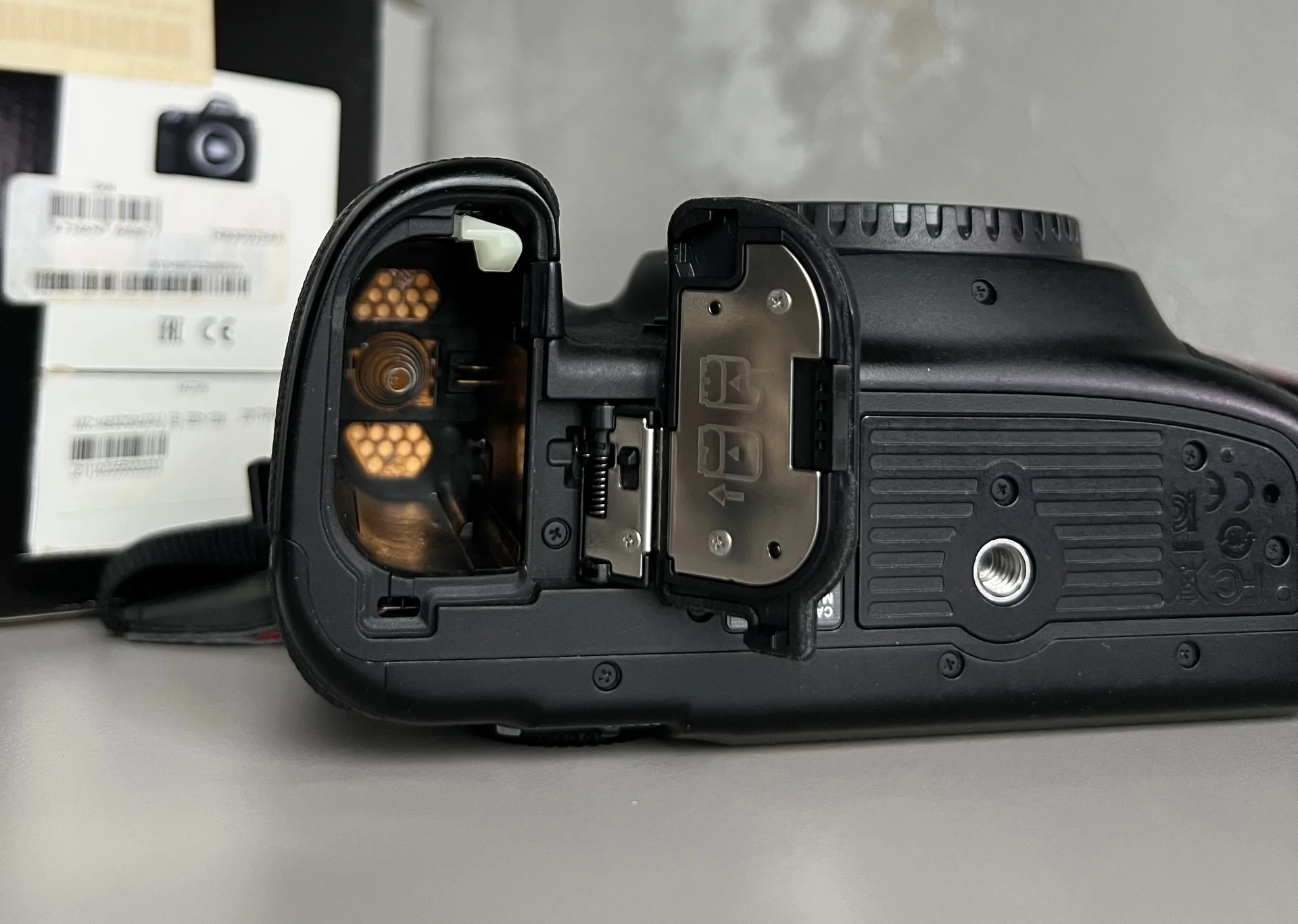 Canon 5D Mark IV body - миниатюра 6