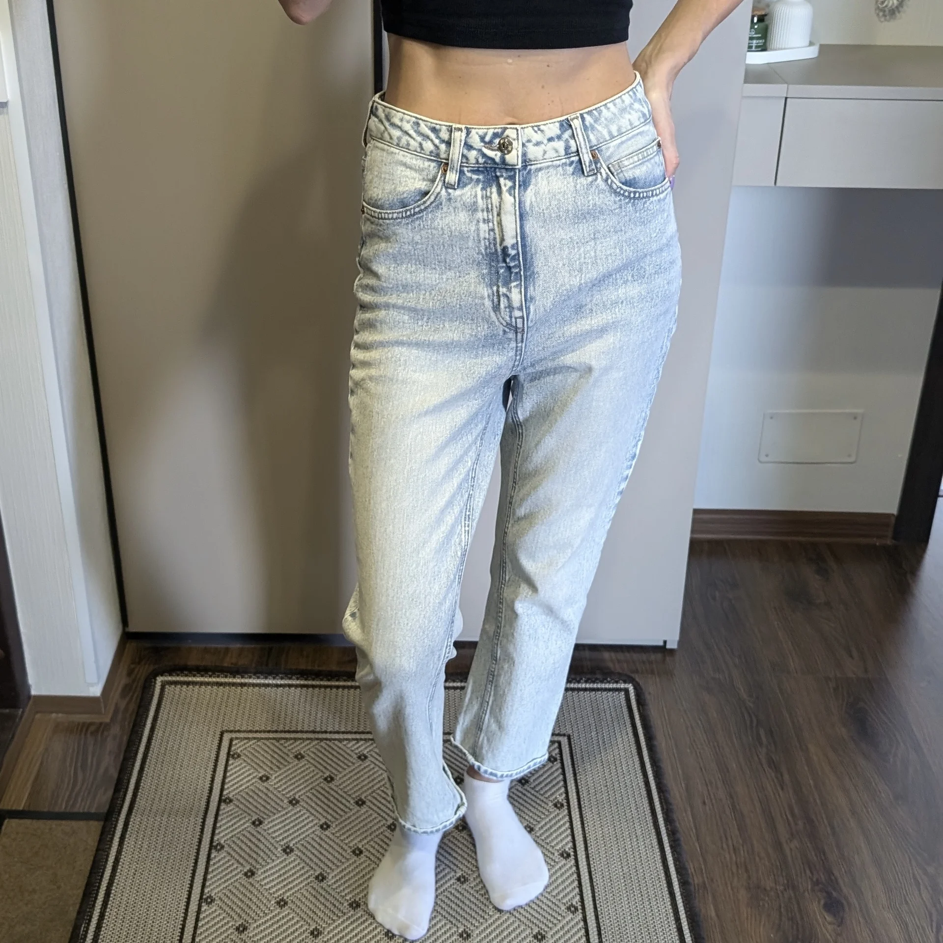 Джинсы H&M - миниатюра 2