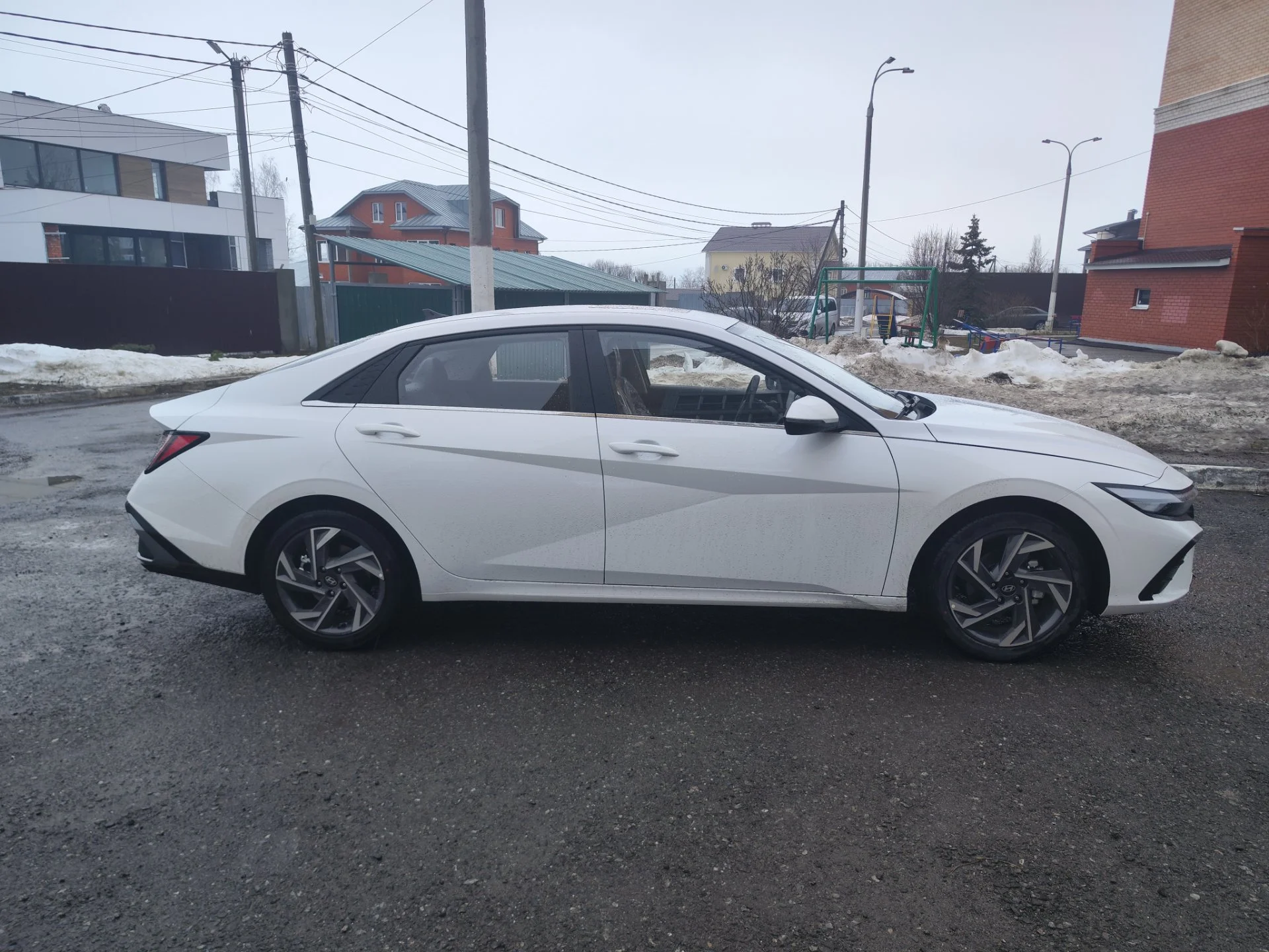 НОВЫЙ Hyundai Elantra 1.5 CVT, 2026, 49 км - миниатюра 4