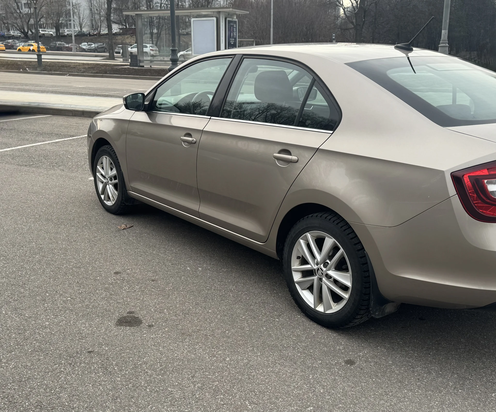 Skoda Rapid - миниатюра 7