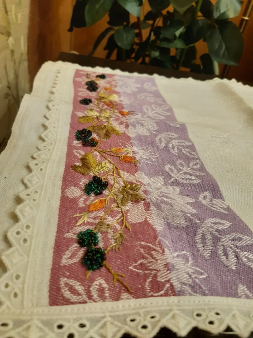 салфетка льняная в вышивкой - миниатюра 3