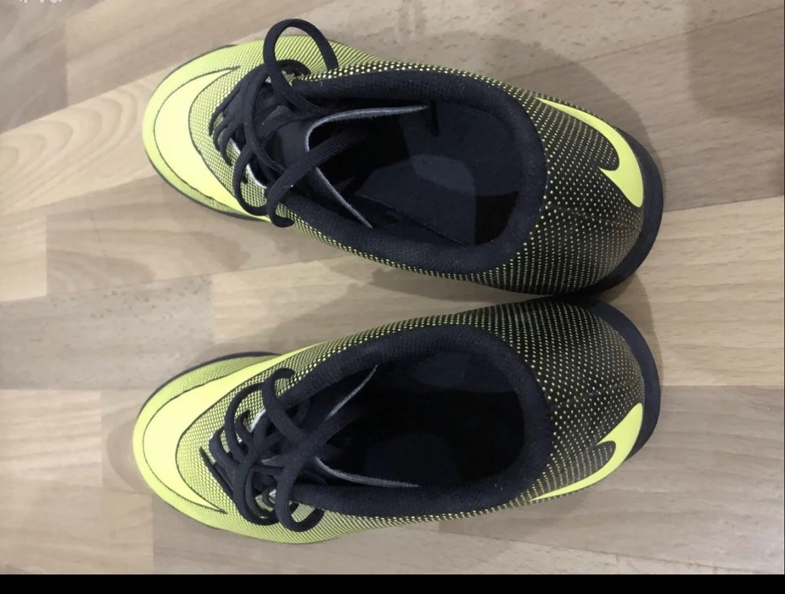 Кроссовки (бутсы) Nike. - миниатюра 2