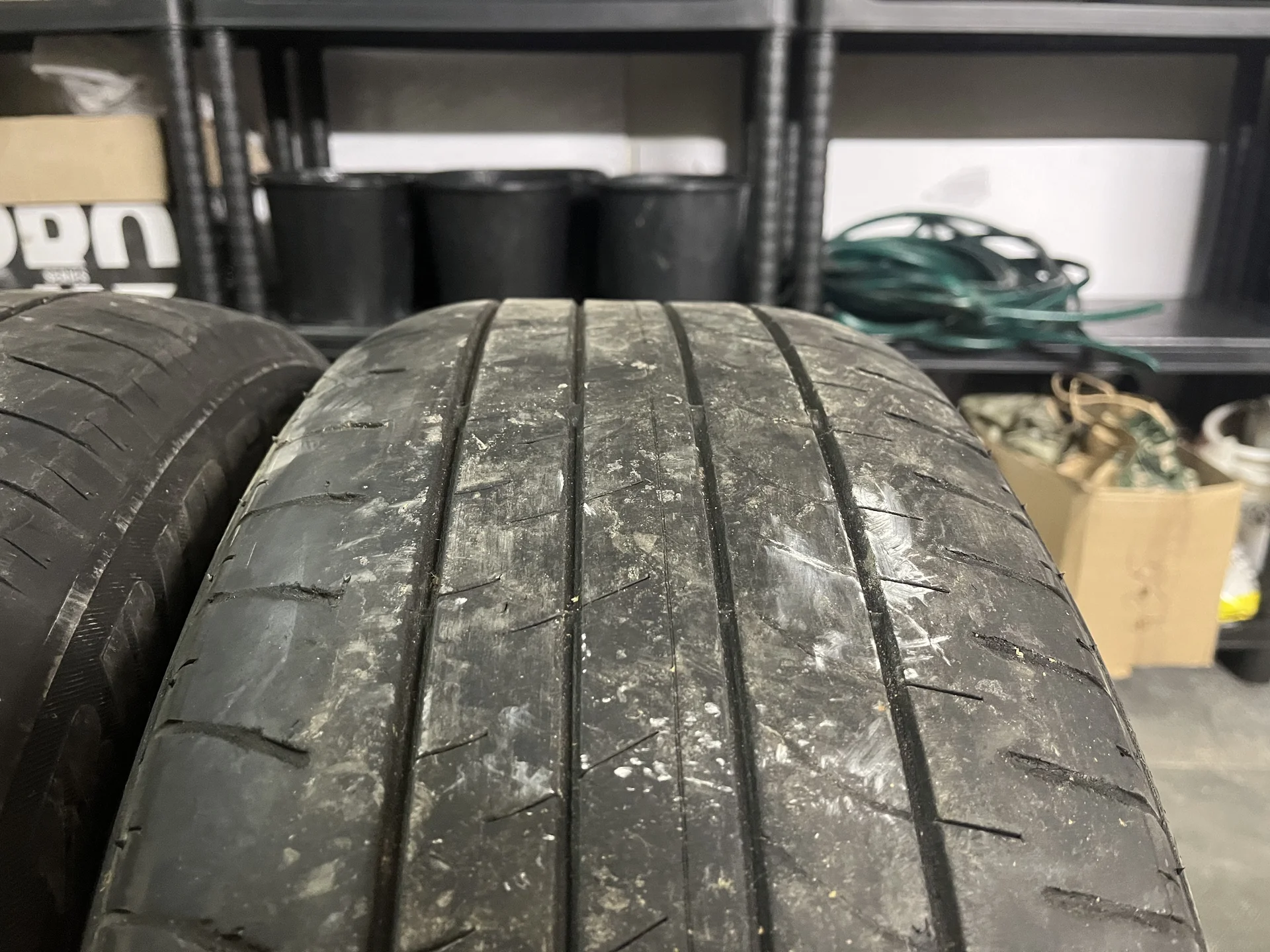 летние шины Bridgestone 235/55R20 - миниатюра 7