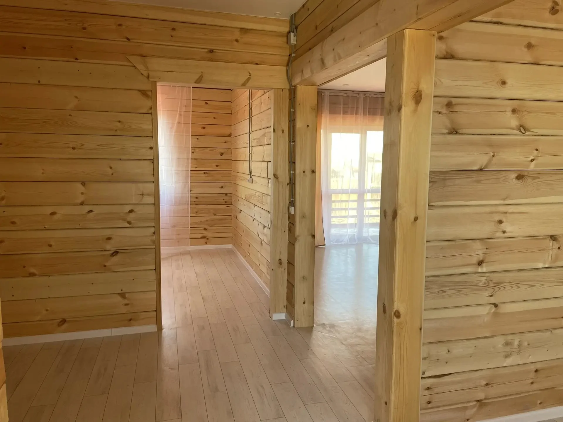 Новый 2х камнатный дом из бруса - миниатюра 6