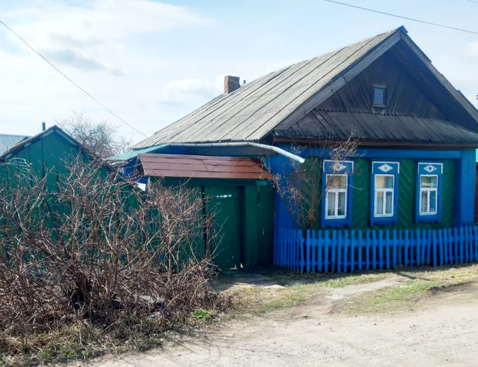 Дом с участком в центре Гудка - изображение 1