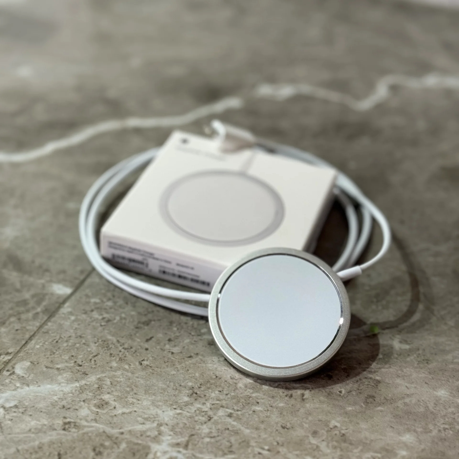 Беспроводная зарядка MagSafe с (анимация) 15W - изображение 1