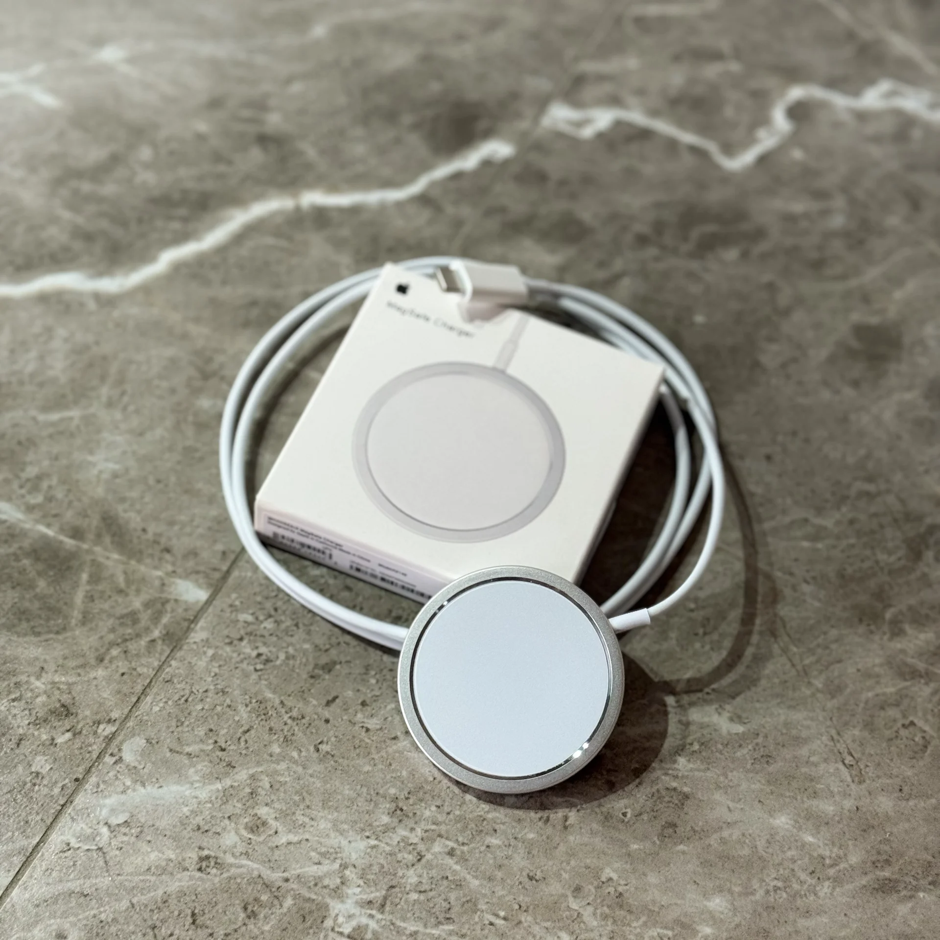 Беспроводная зарядка MagSafe с (анимация) 15W - миниатюра 2