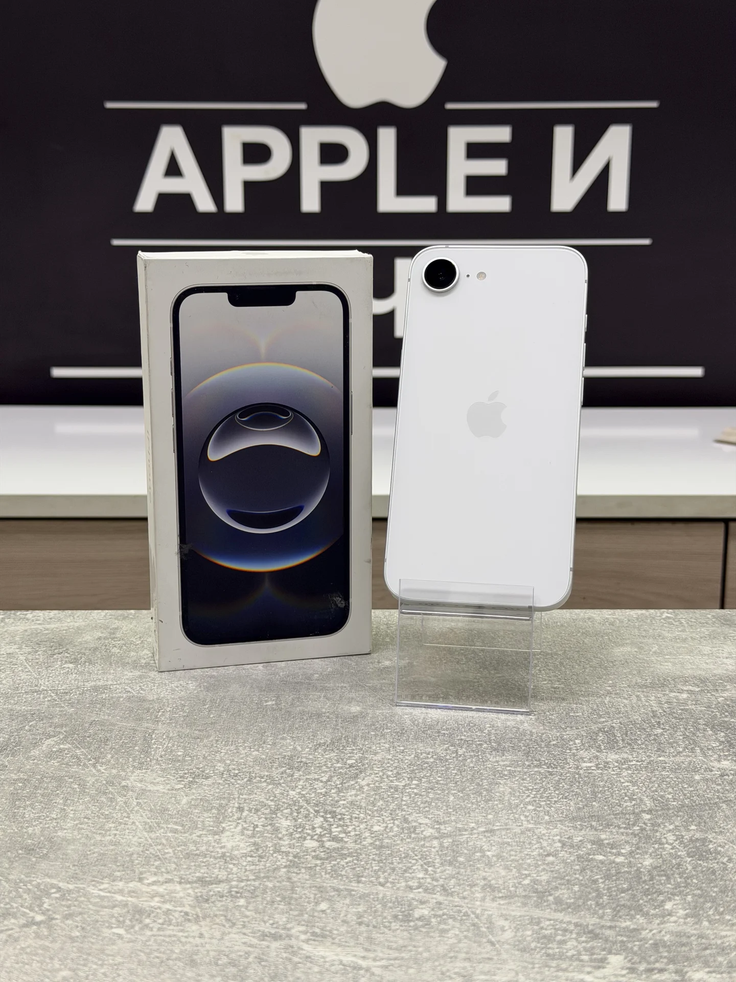 iPhone 16e 128GB White - изображение 1