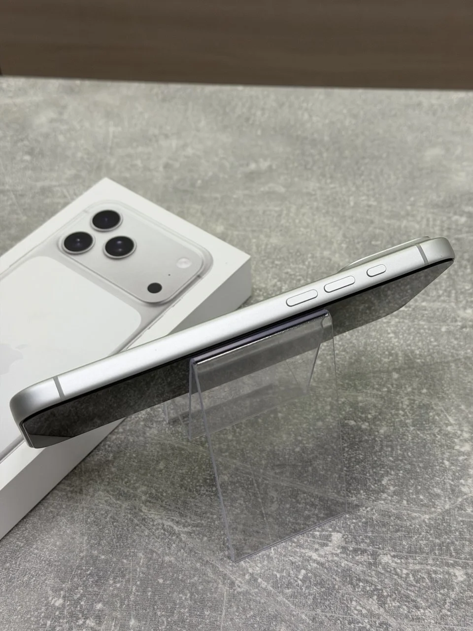 iPhone 17 Pro Max 256GB Silver - миниатюра 3