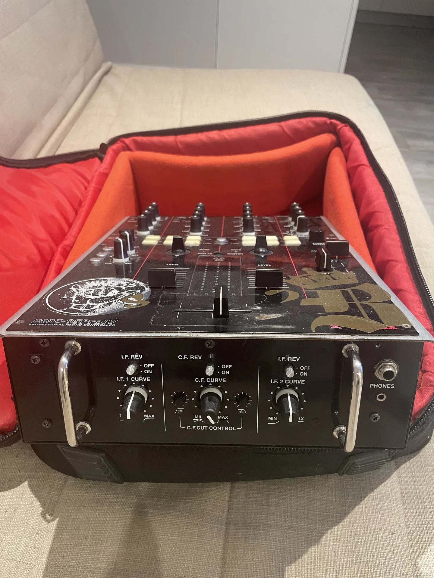 Dj пульт Vestax Pmc 05 pro - миниатюра 2