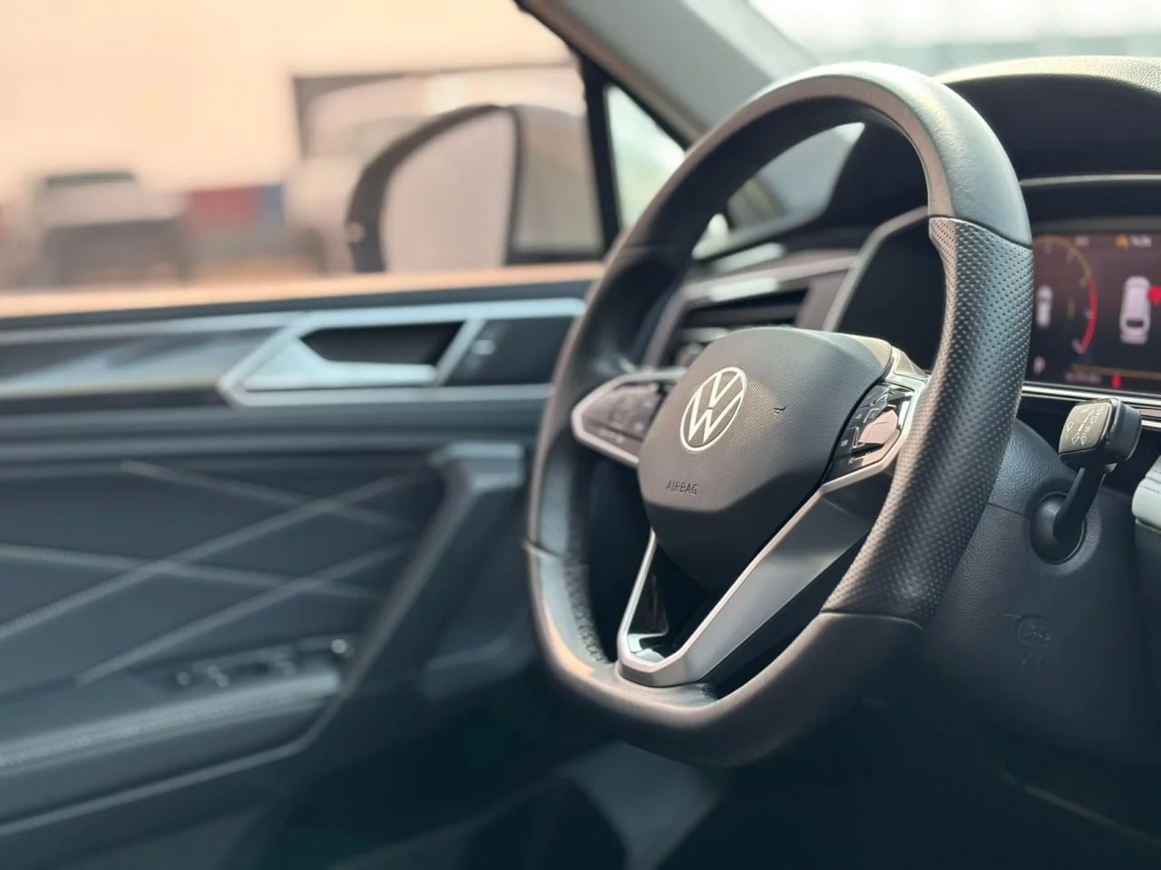 Доступен к заказу 🔵 Volkswagen Tiguan L 1.4TSI (280TSI) Limited Edition 2022г. - миниатюра 5