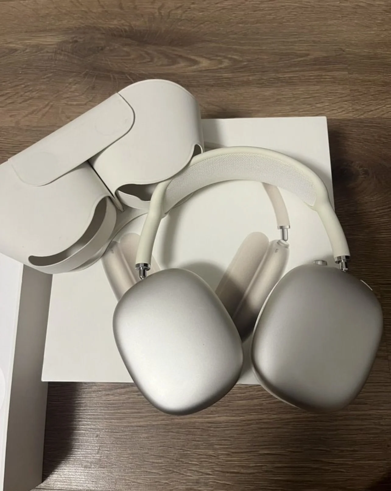 Apple AirPods Max - миниатюра 8