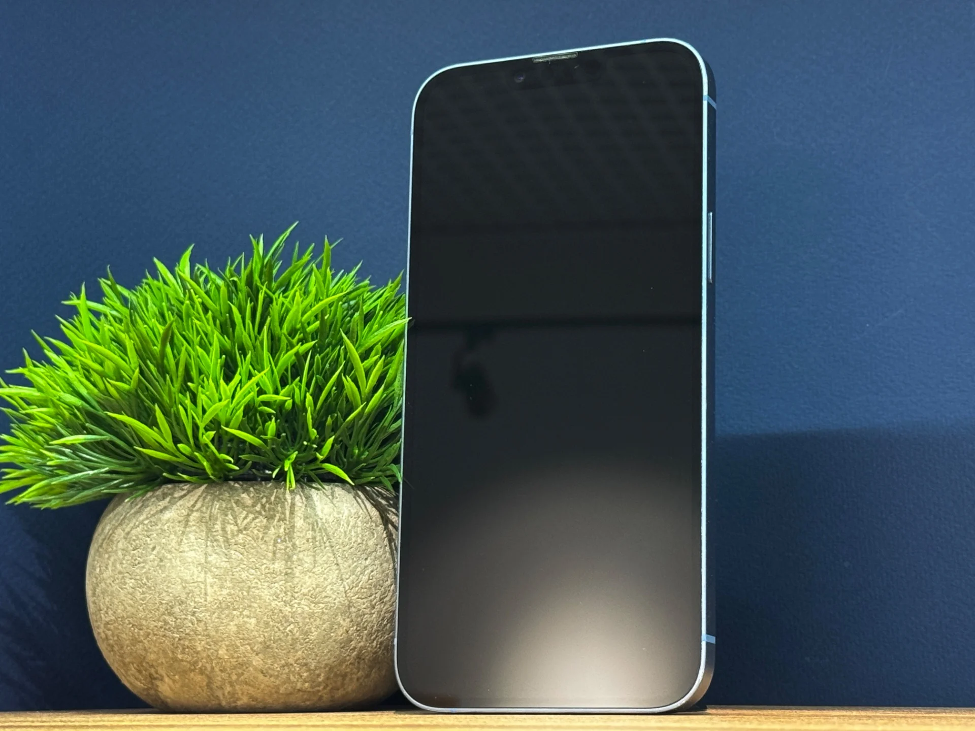 iPhone 14 Plus, 256 ГБ, SIM + eSIM - миниатюра 4