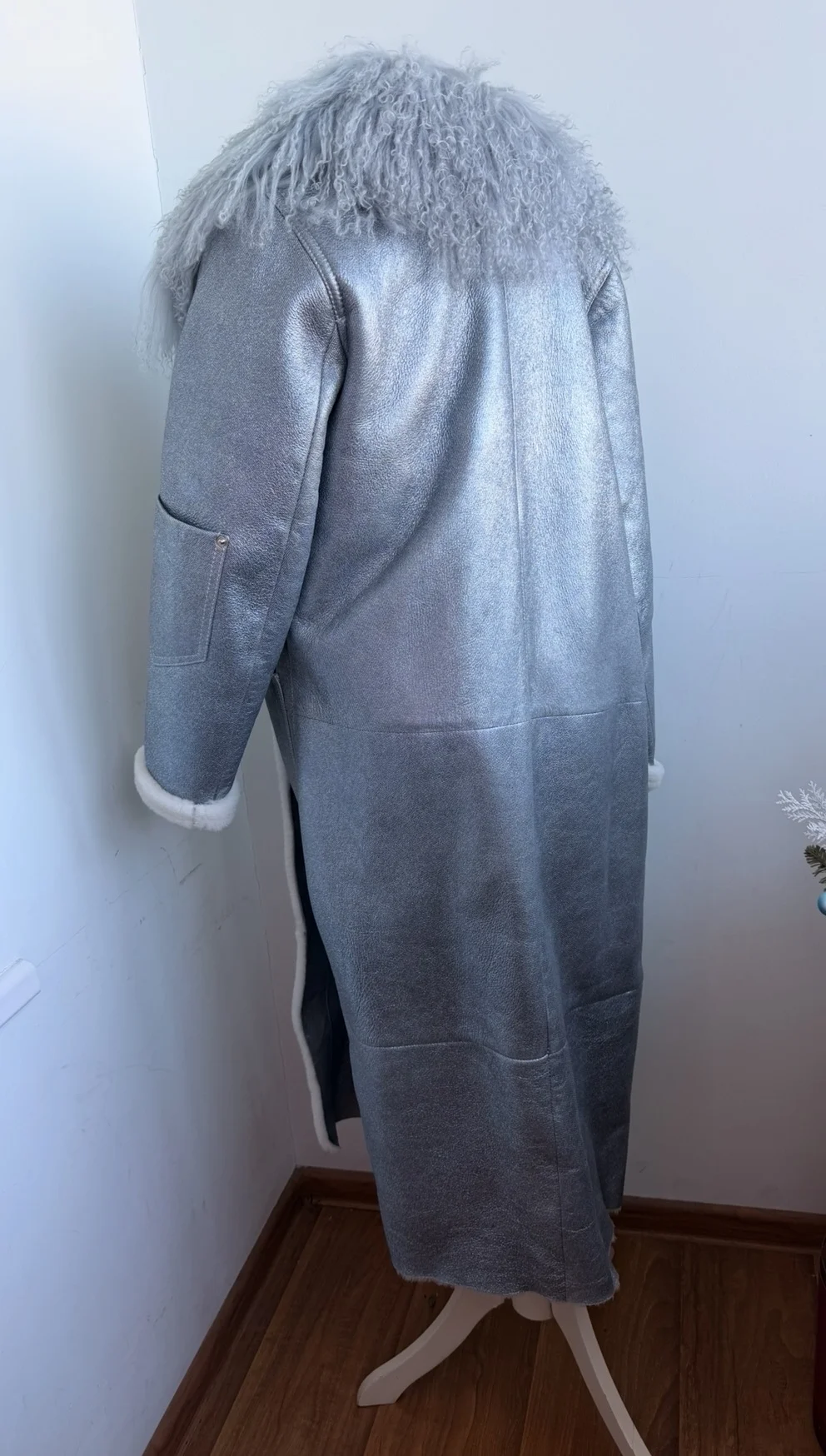 Длинная дизайнерская дубленка - миниатюра 4