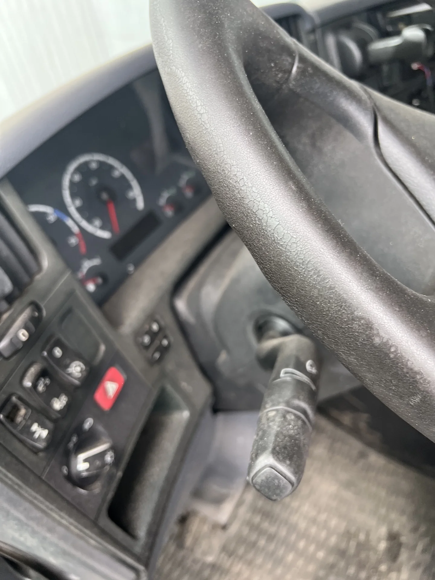 Тягач scania P340 - миниатюра 3