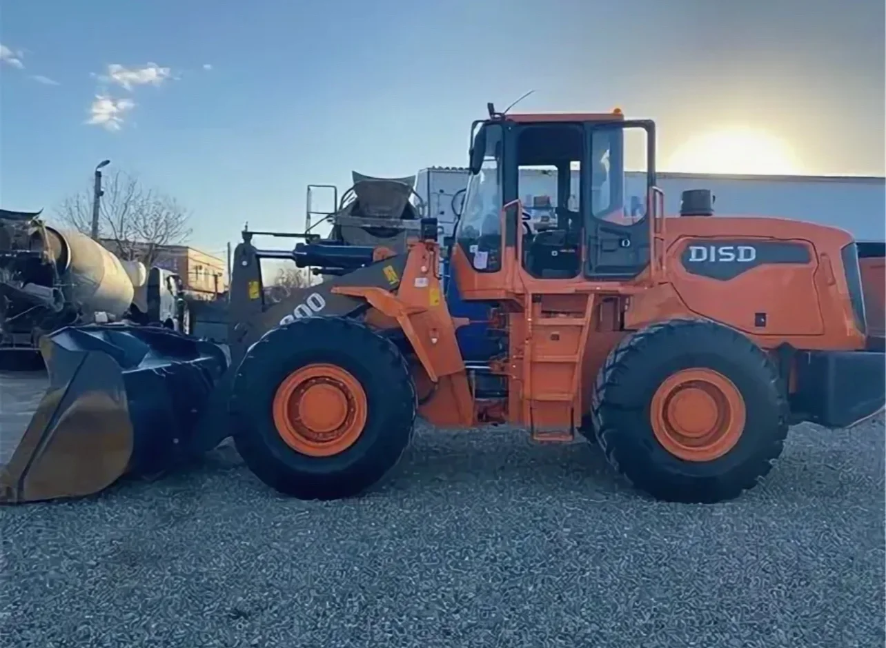Фронтальный погрузчик DOSSAN SD300 - изображение 1