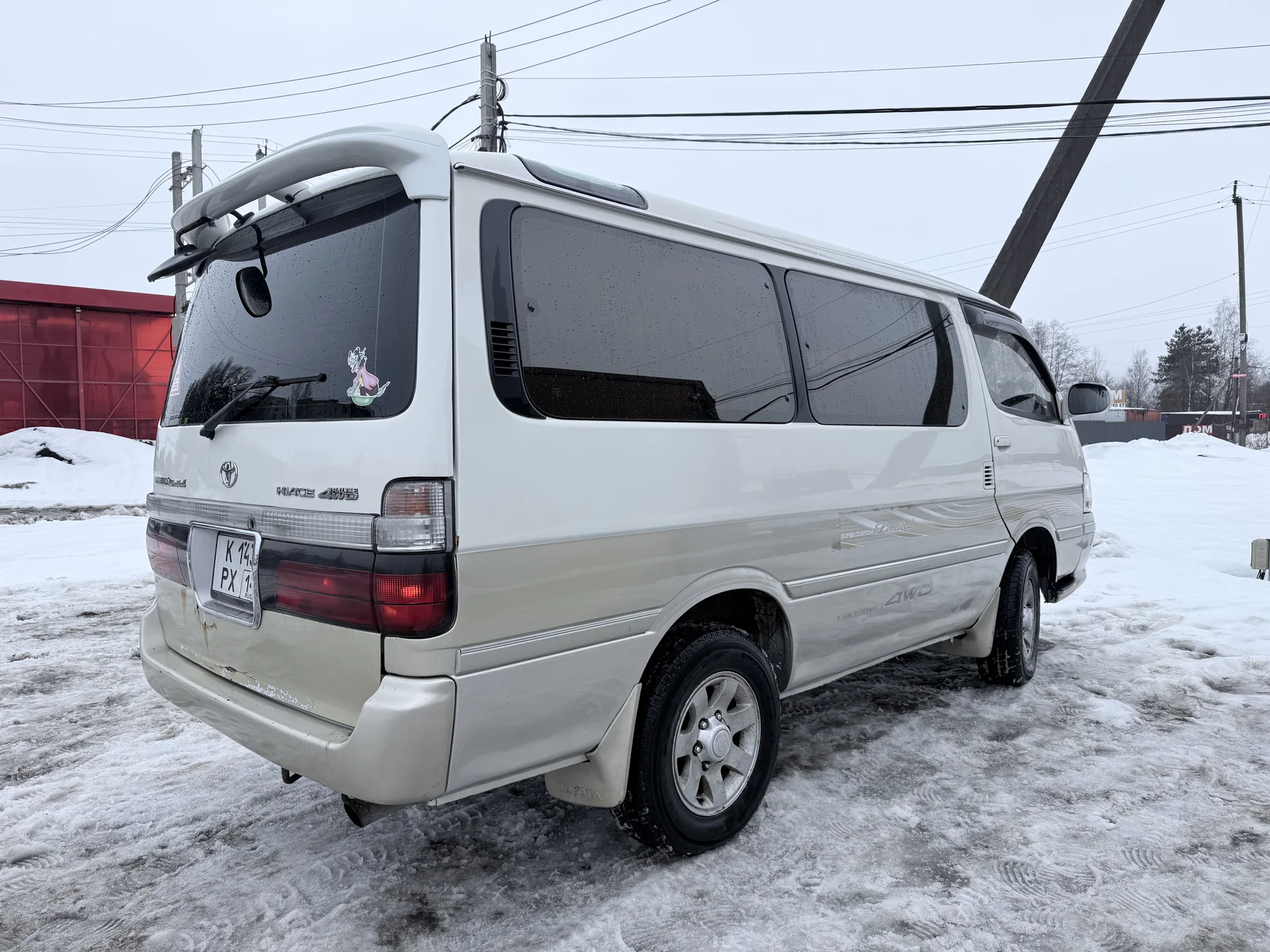 Toyota Hiaca - миниатюра 3