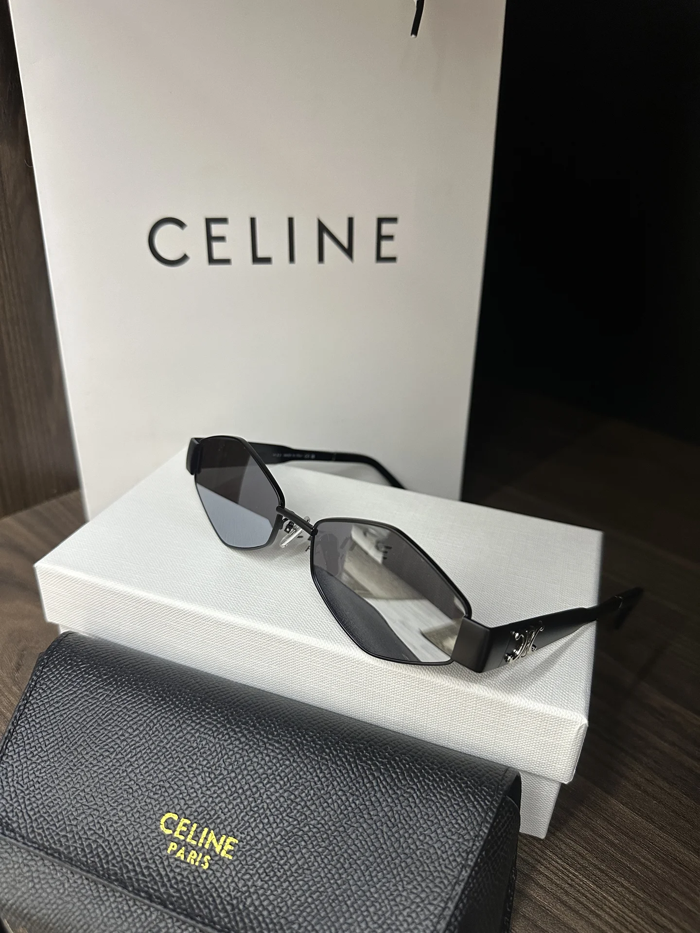 Солнцезащитные очки Celine - миниатюра 2