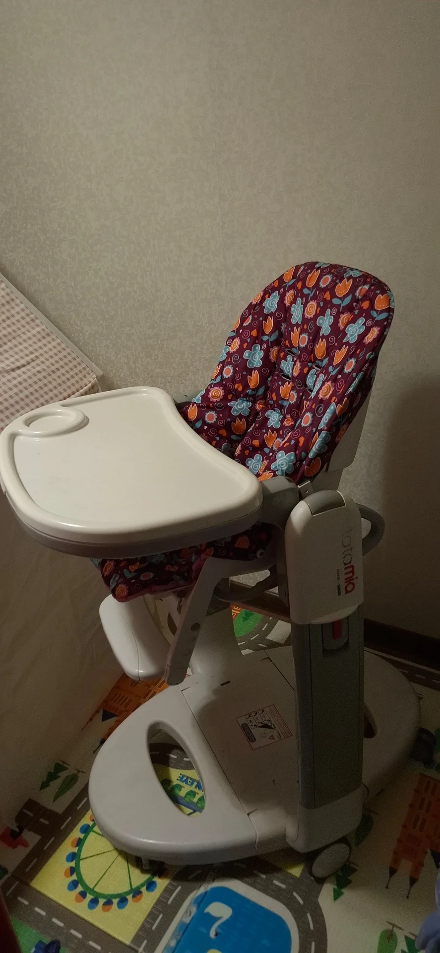 Стульчик для кормления Peg-Perego Tatamia.