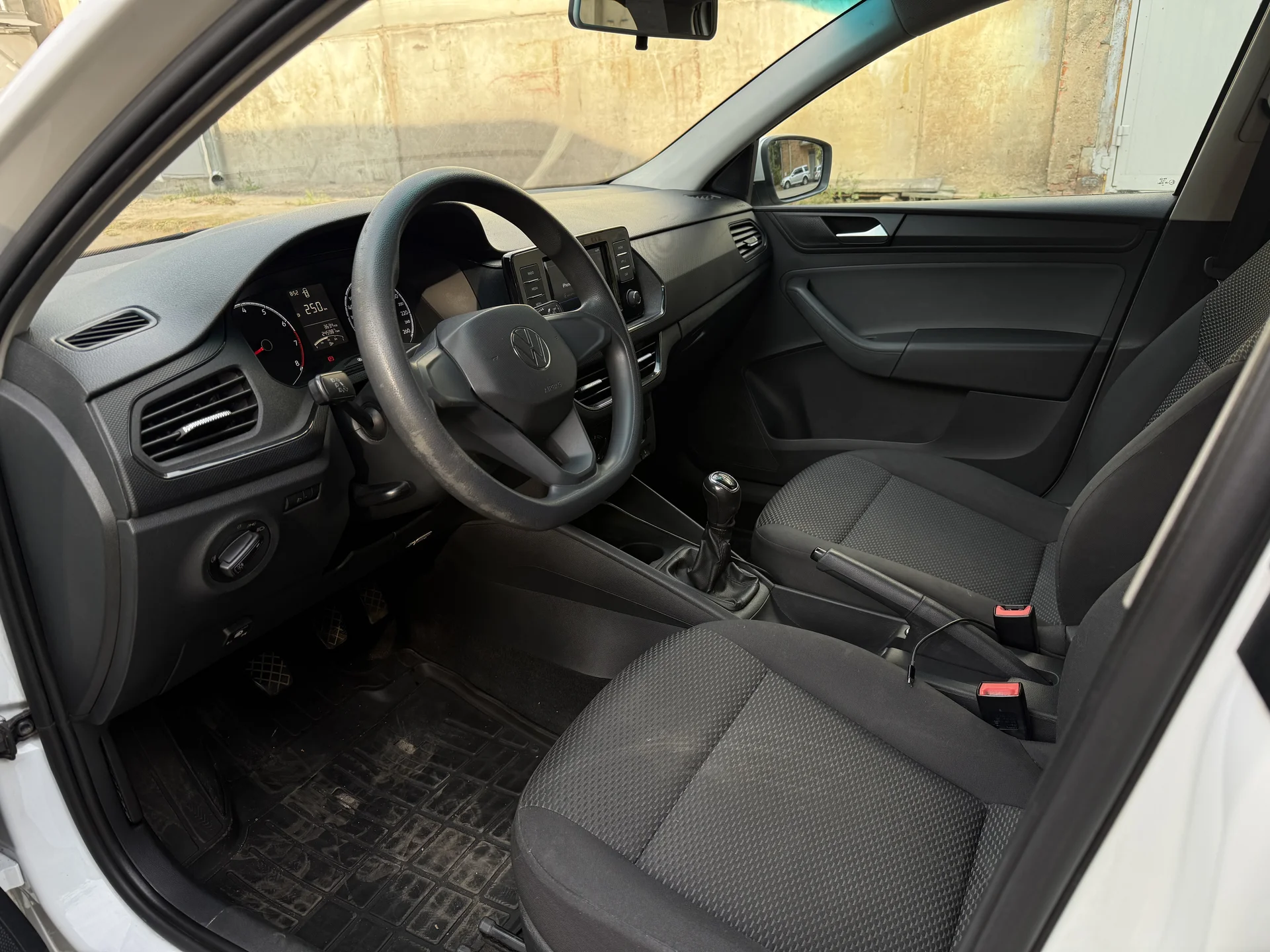 Volkswagen polo 2021 - миниатюра 10