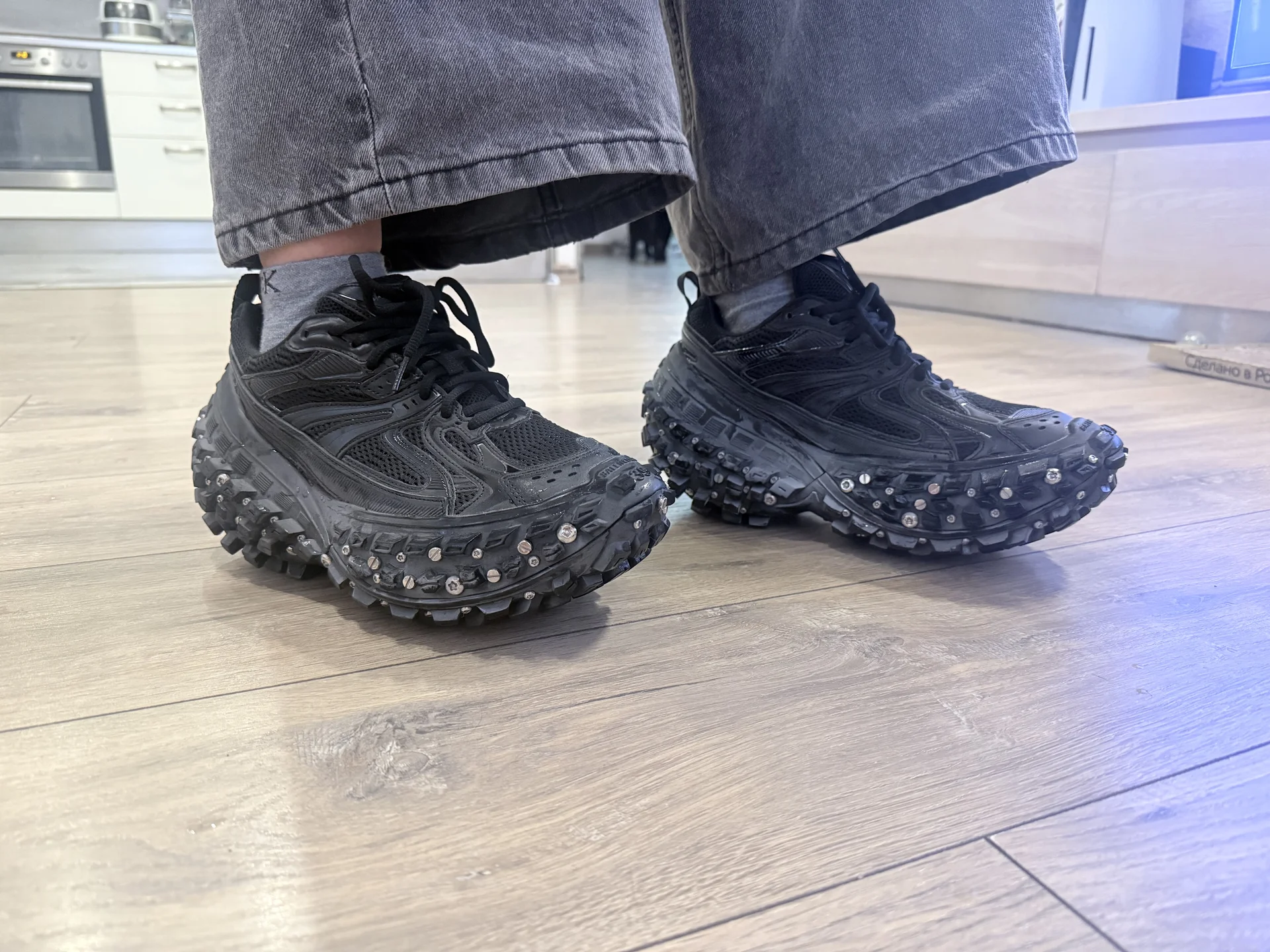 Кроссовки Balenciaga 39 размер - изображение 1