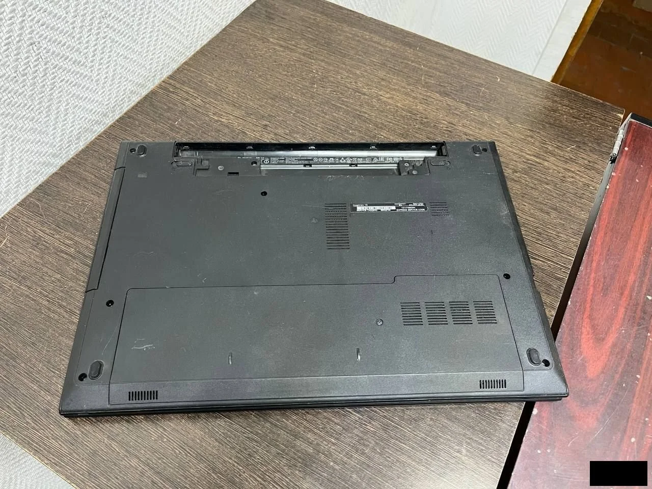 Ноутбук dell Inspiron 15 3878 на запчасти - миниатюра 2