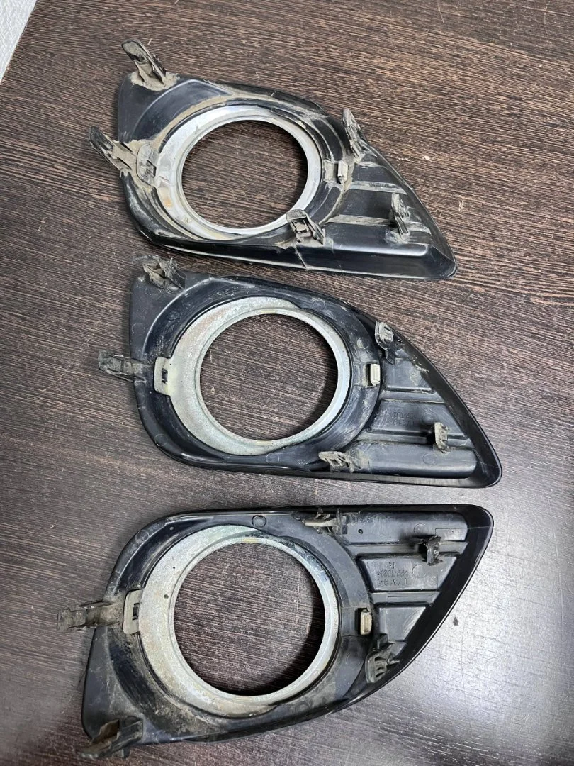 Накладка на противотуманные фары для Camry 2010-11 - миниатюра 7
