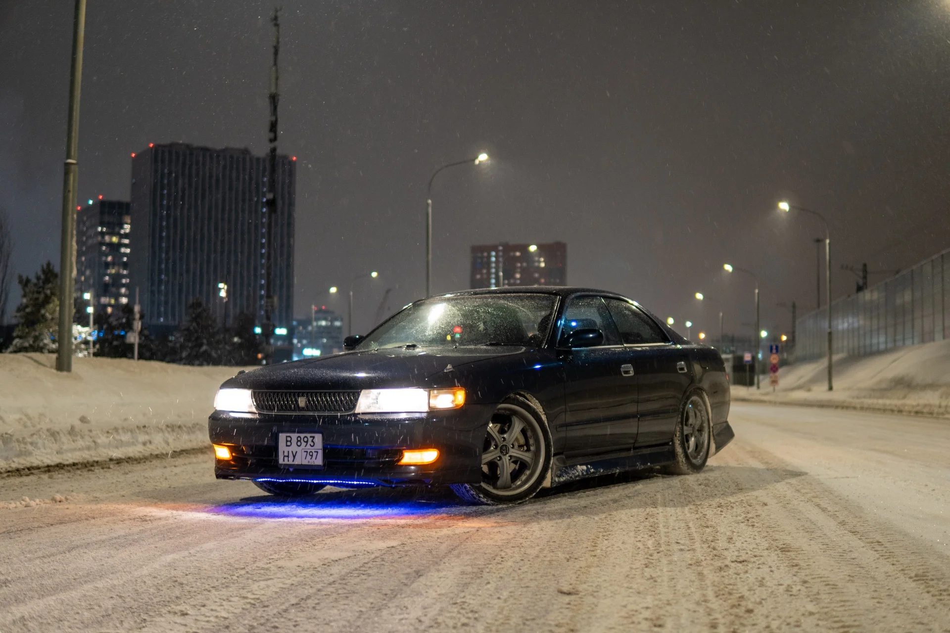 Toyota Chaser gx90 2.0AT - изображение 1