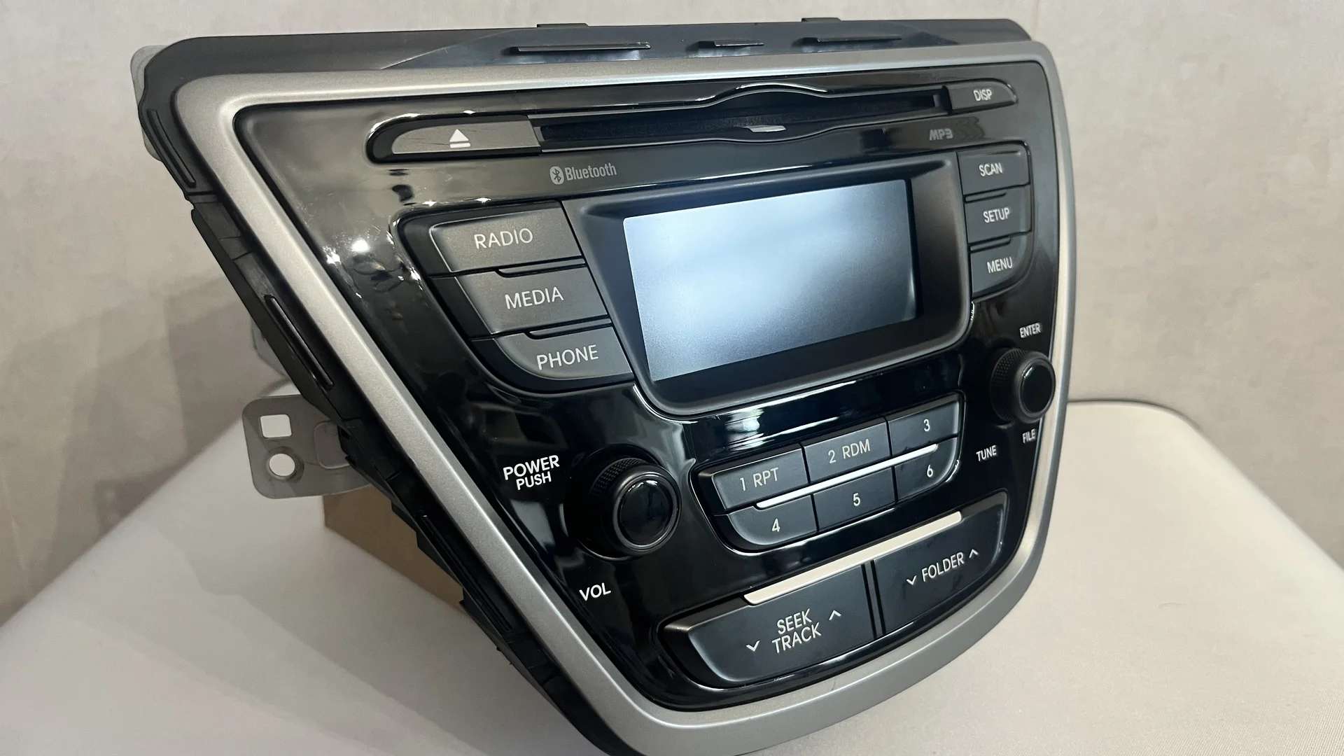Штатная Bluetooth магнитола Hyundai Elantra 5 (MD) - миниатюра 3