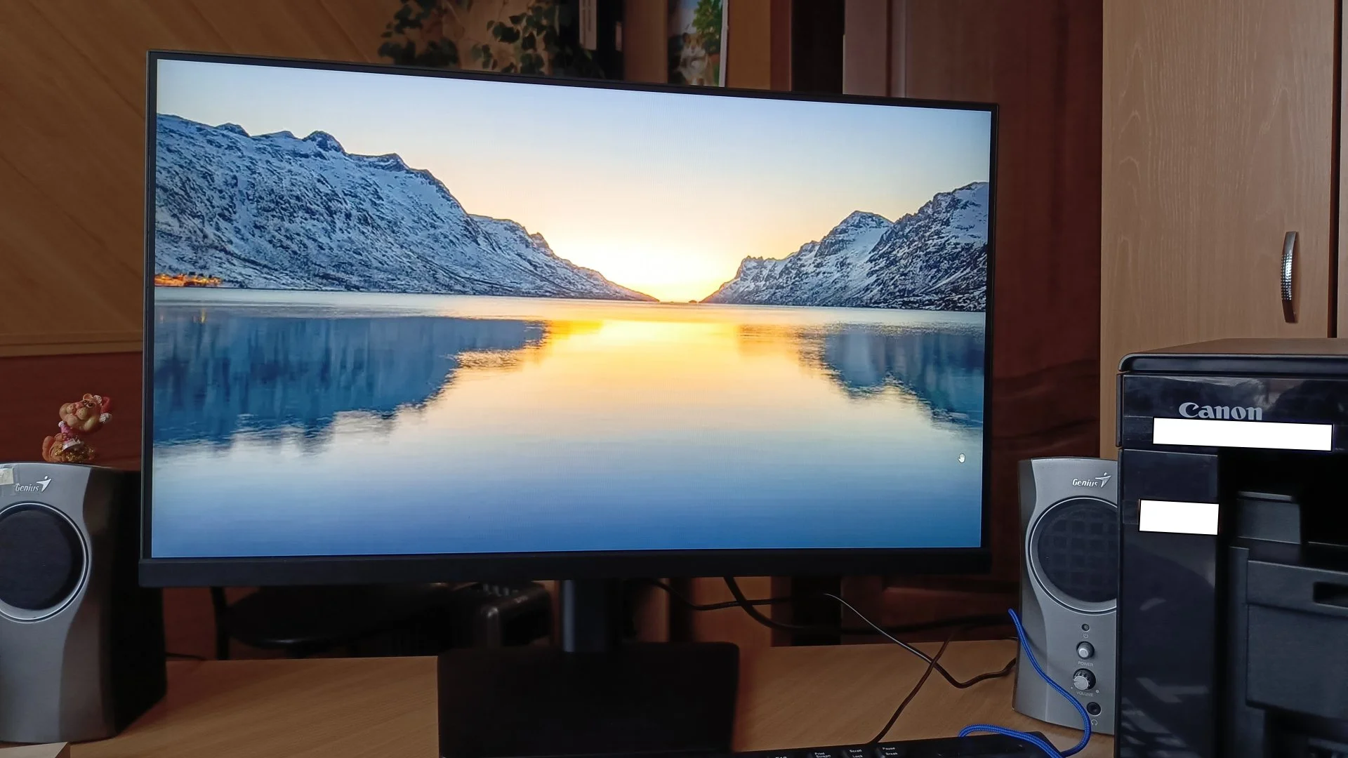 23.8" Монитор DEXP DF24H1U IPS FHD USB Type-C