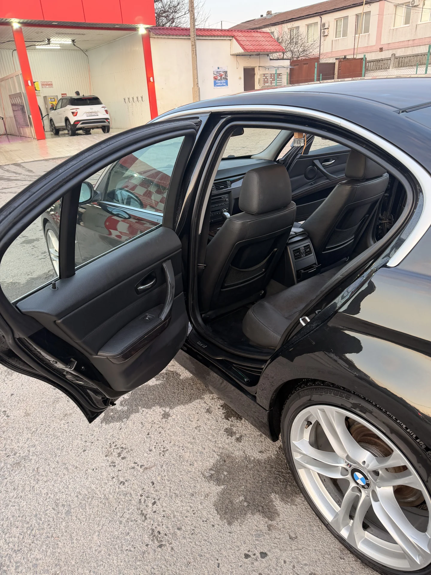 BMW e90 - миниатюра 11