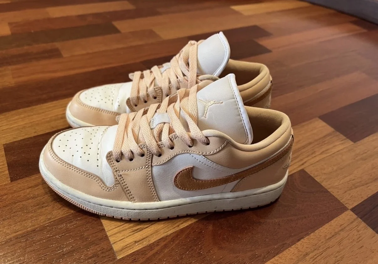 Кроссовки женские Air Jordan 2 Retro Low W - миниатюра 2