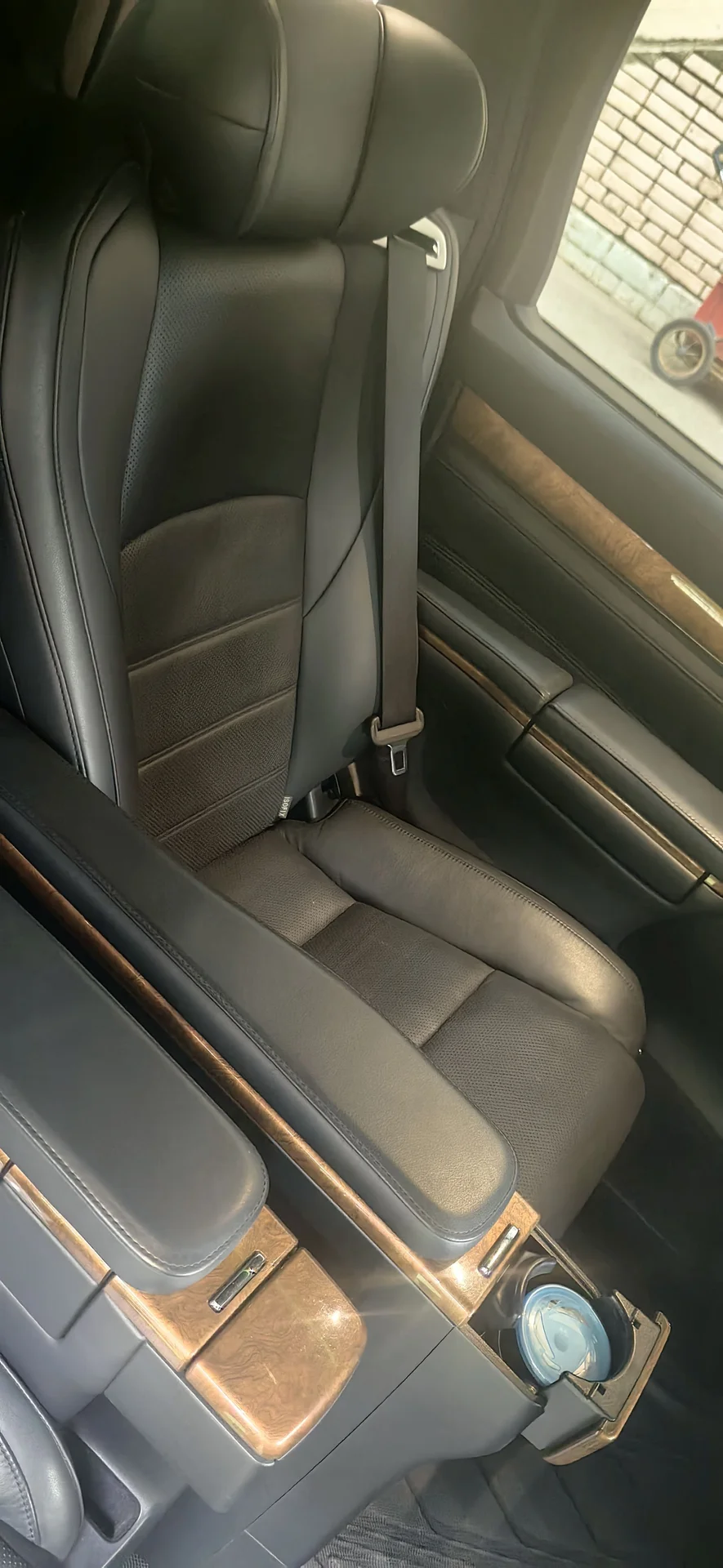 Toyota Alphard - миниатюра 14