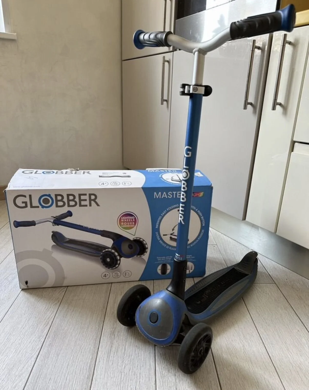Самокат трехколесный globber