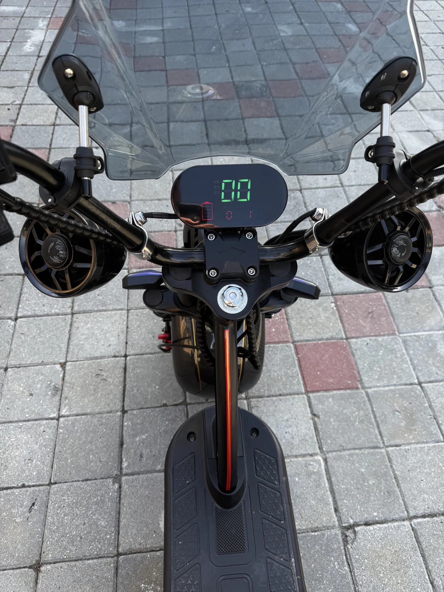 Электротрицикл ikingi M6 PRO trike (60V/30Ah/6000W - миниатюра 3