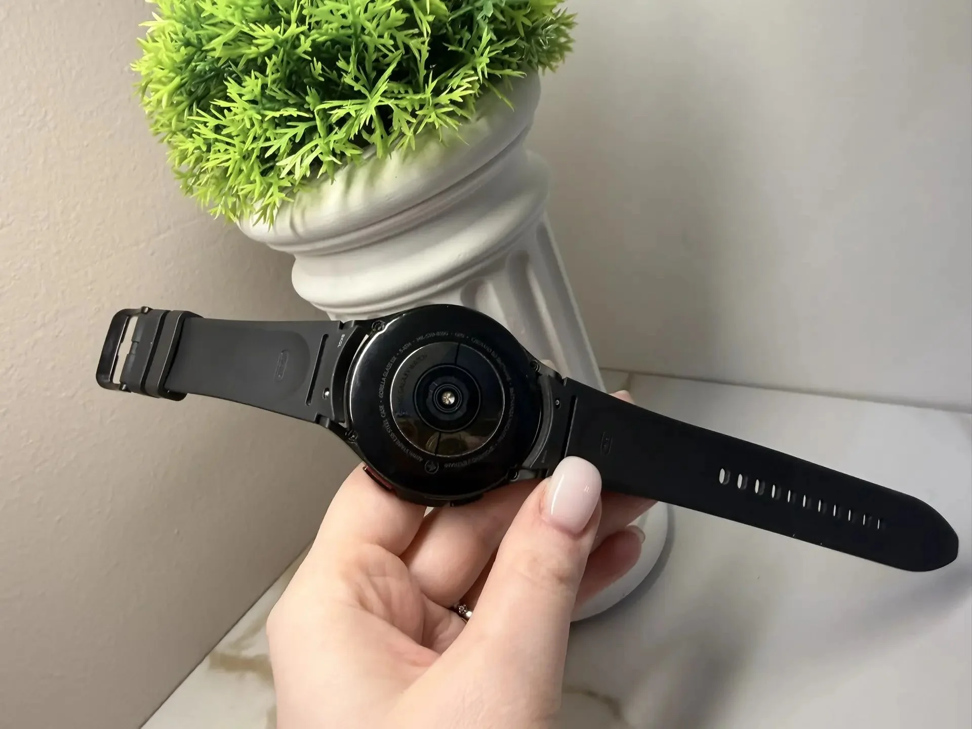 Смарт-часы Samsung Galaxy Watch 4 Classic SM-R890 46 м - миниатюра 3