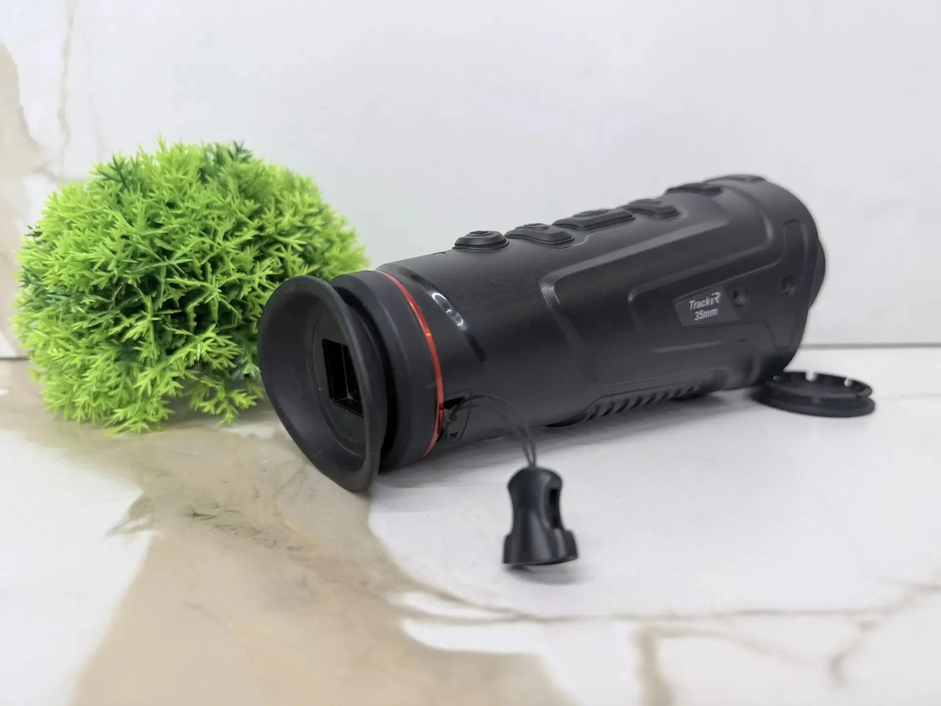 Тепловизор монокуляр GUIDE TrackIR 35mm - миниатюра 3