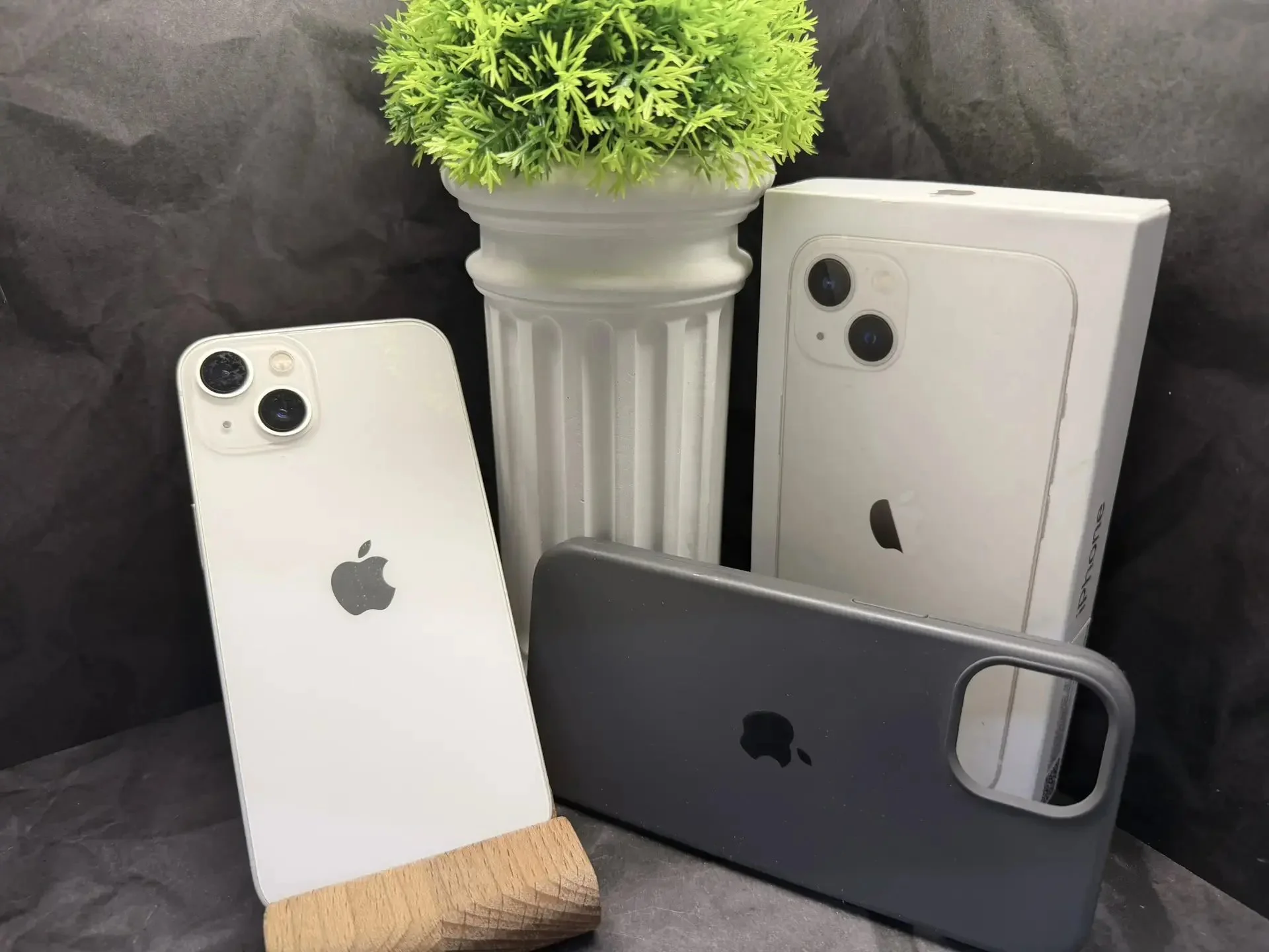 iPhone 13, 128 ГБ, SIM + eSIM - миниатюра 4