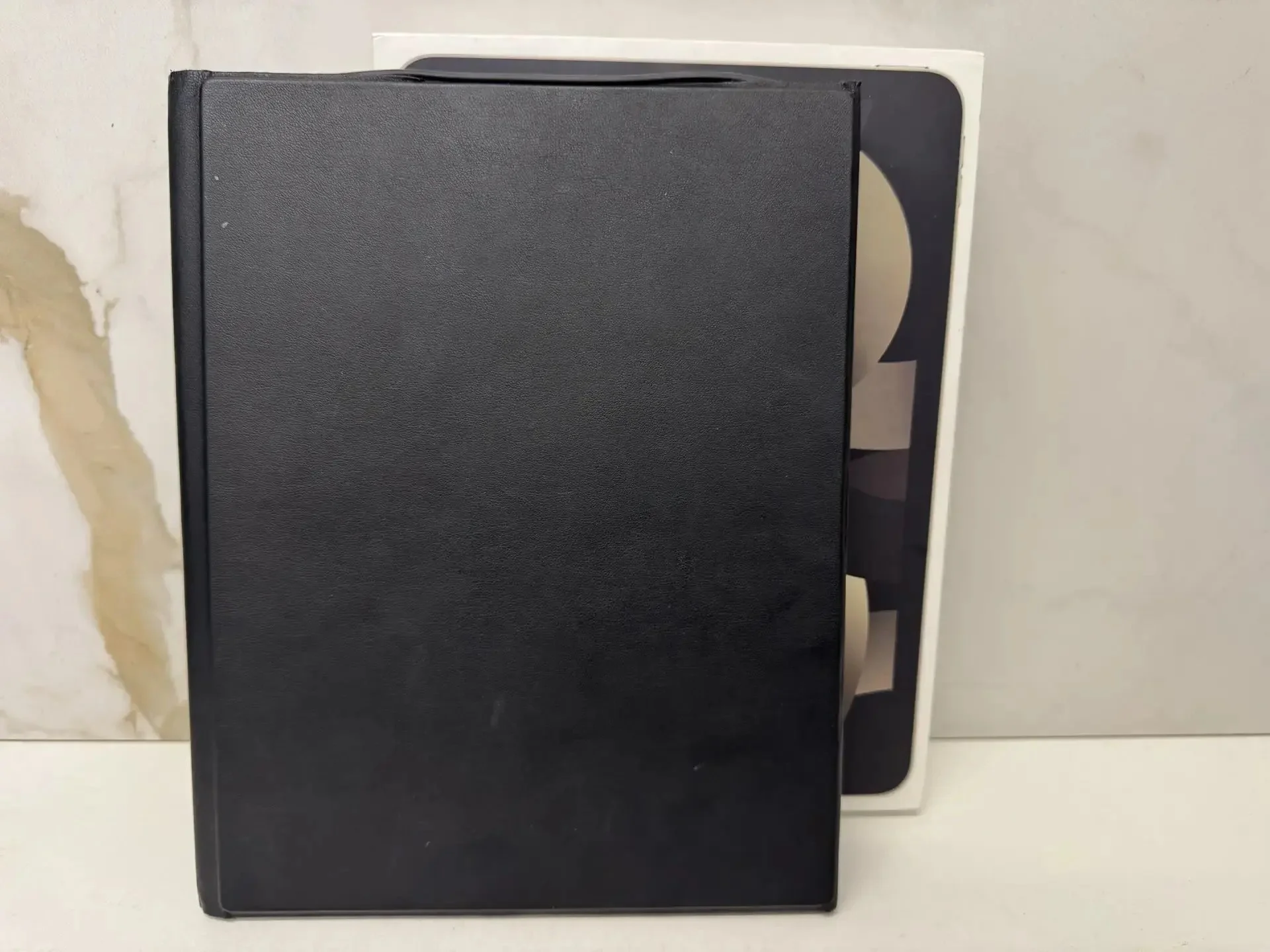Планшет Apple iPad Air (5th Gen) Wi-Fi 64 ГБ - миниатюра 3