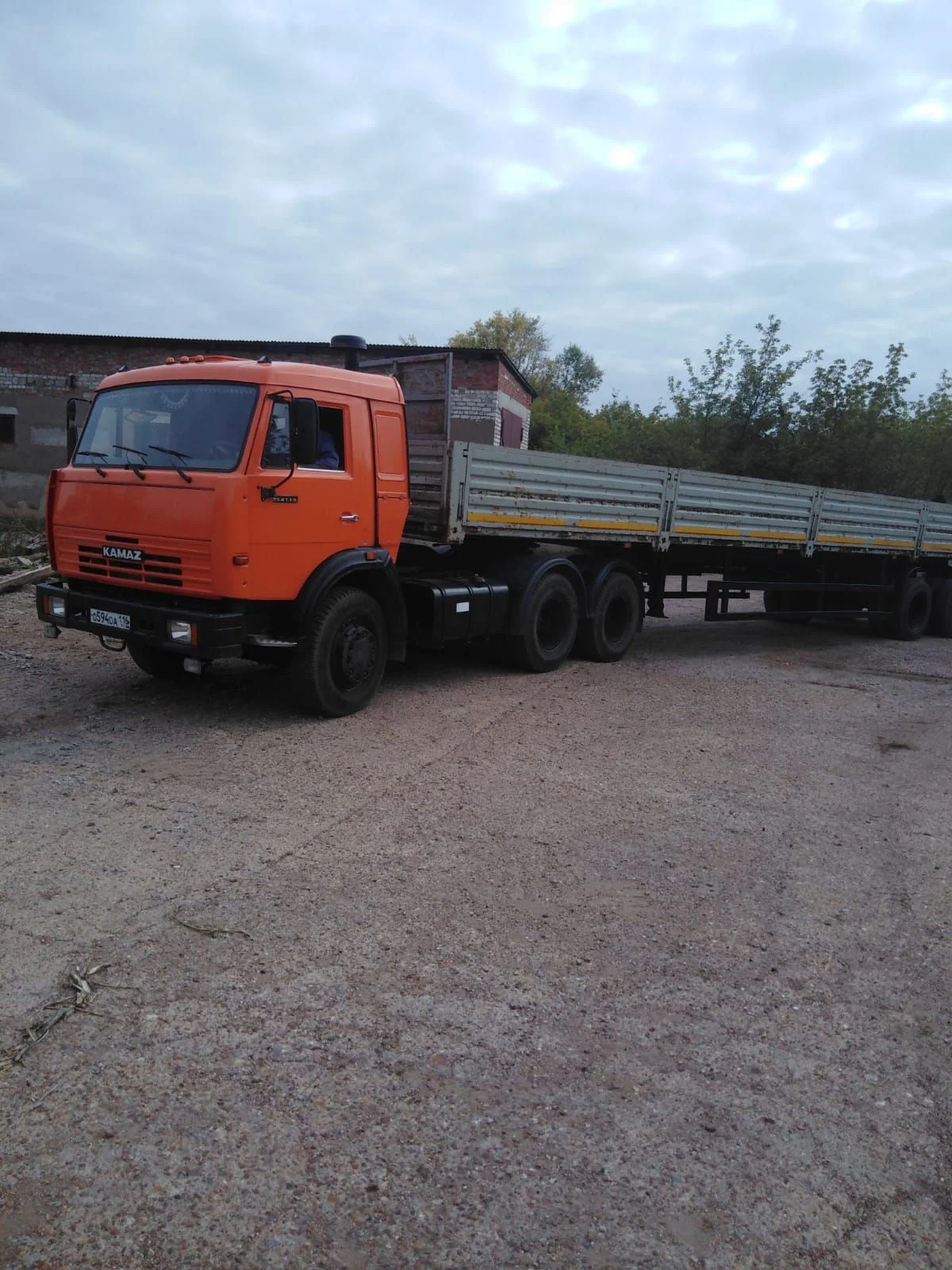 КАМАЗ 54115 с полуприцепом - миниатюра 6