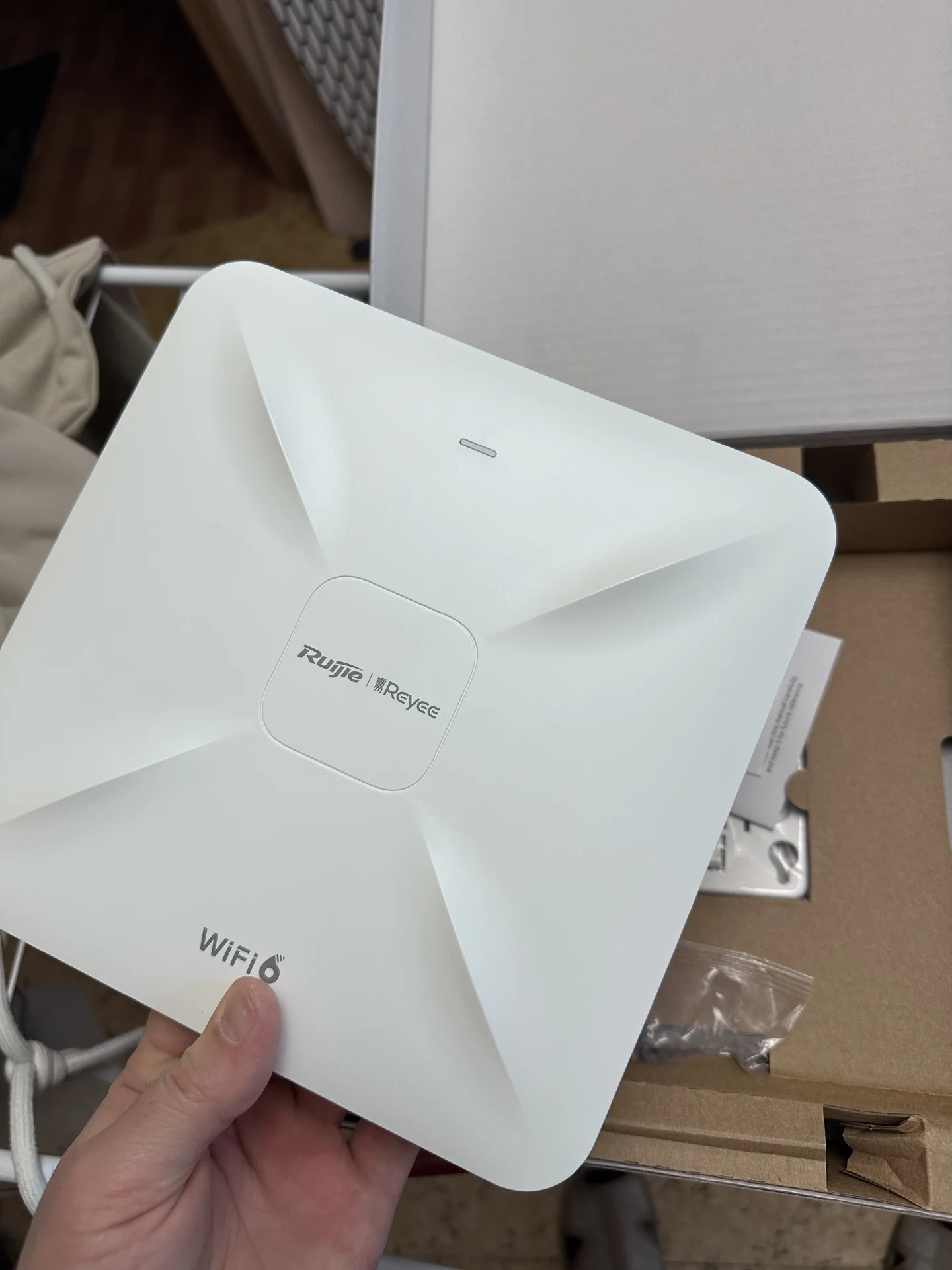 Точка доступа Wi-Fi 6 AX3000 Ruijie RG-RAP2260 - миниатюра 5