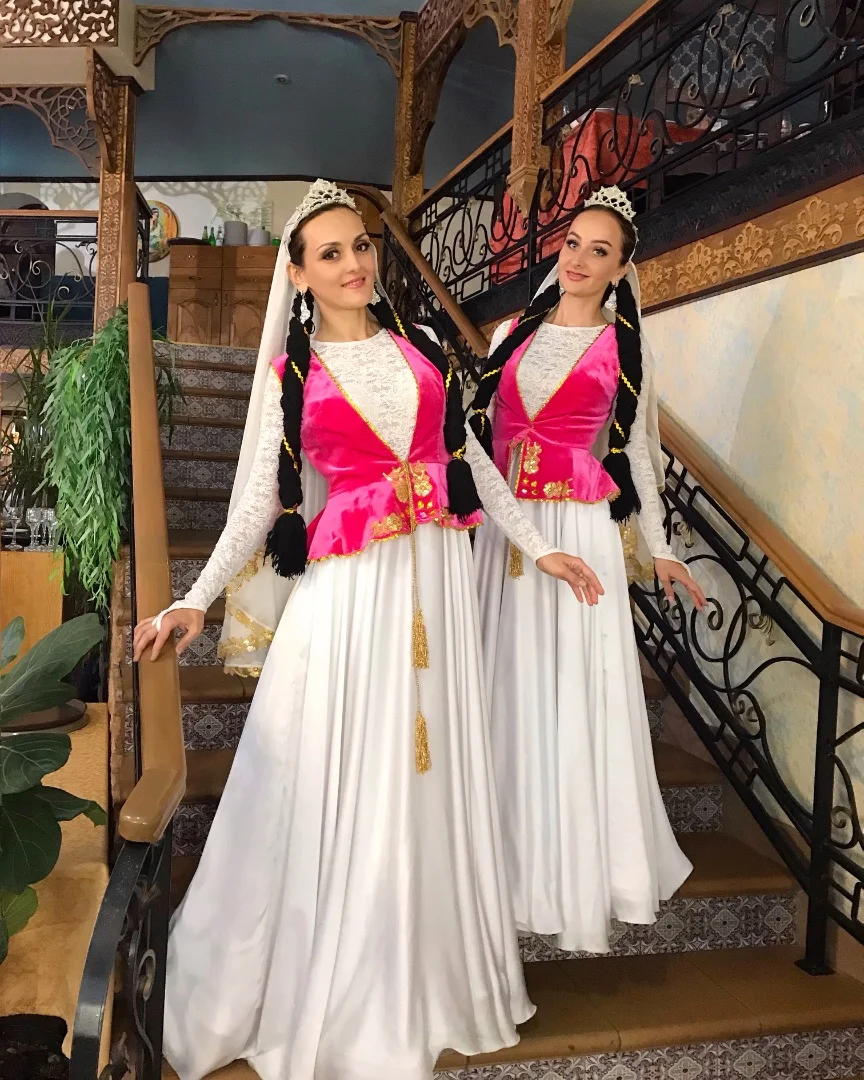Танцы, световое шоу, ростовые куклы - миниатюра 11